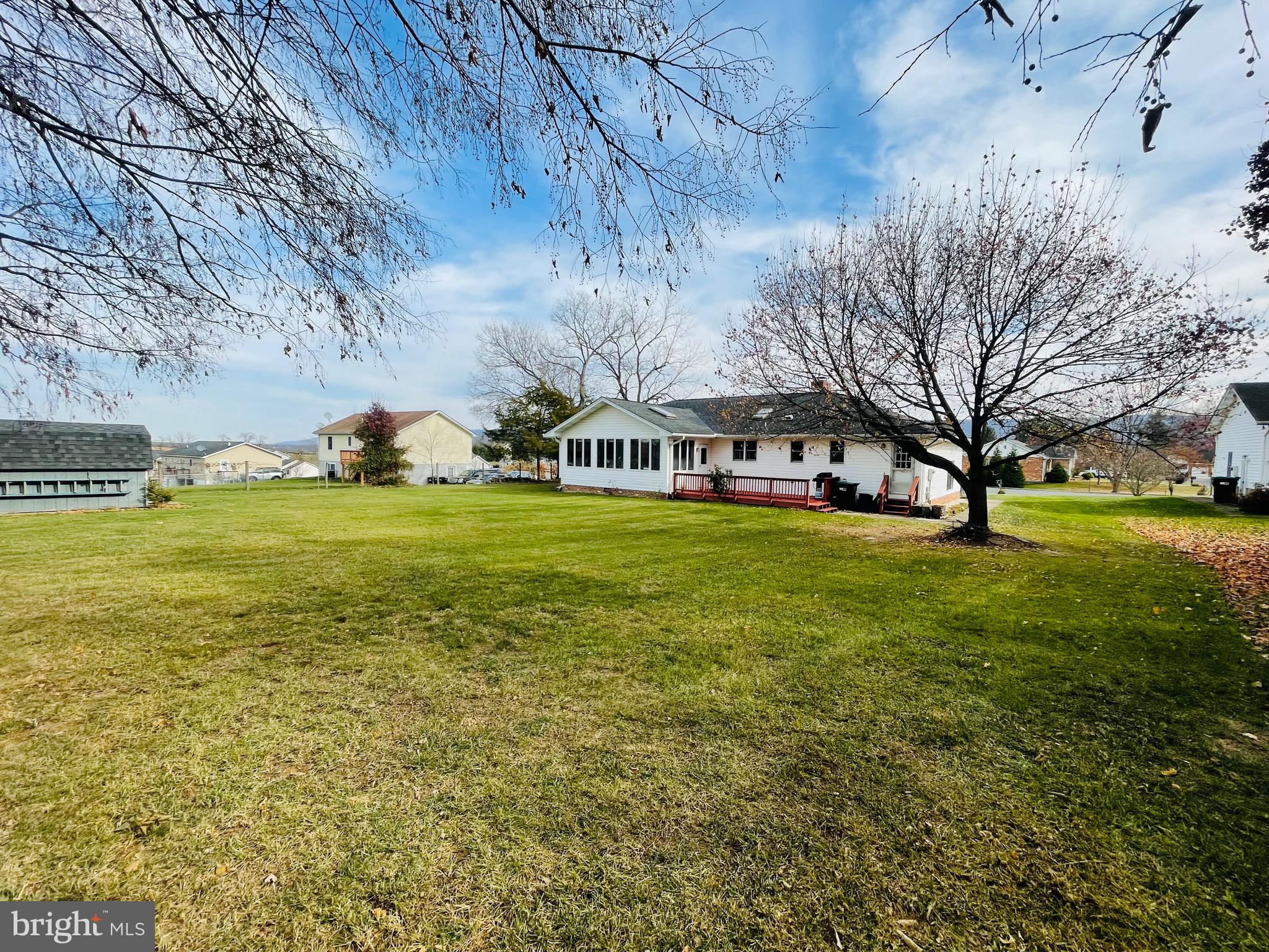 NORTH SUMMIT HEIGHTS - Residential