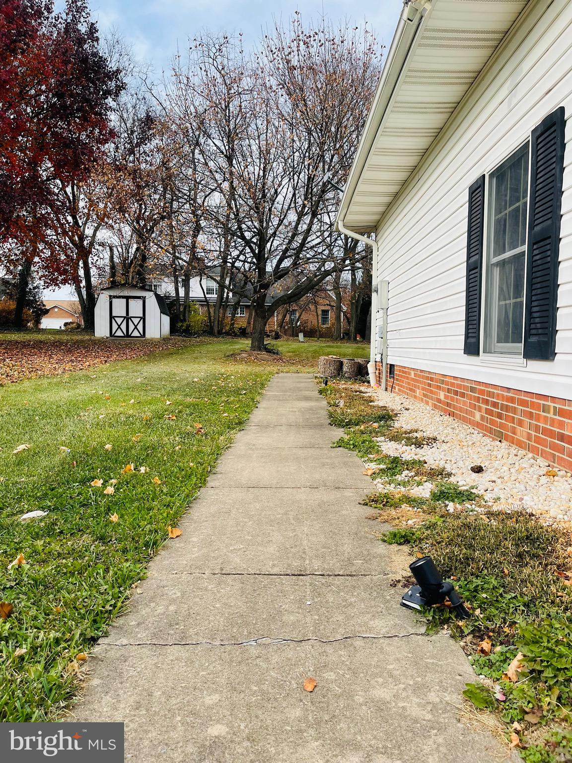 NORTH SUMMIT HEIGHTS - Residential