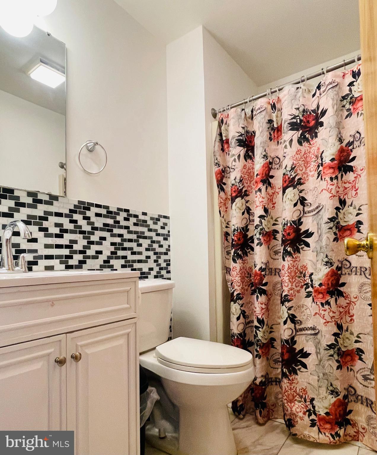 NORTH SUMMIT HEIGHTS - Residential