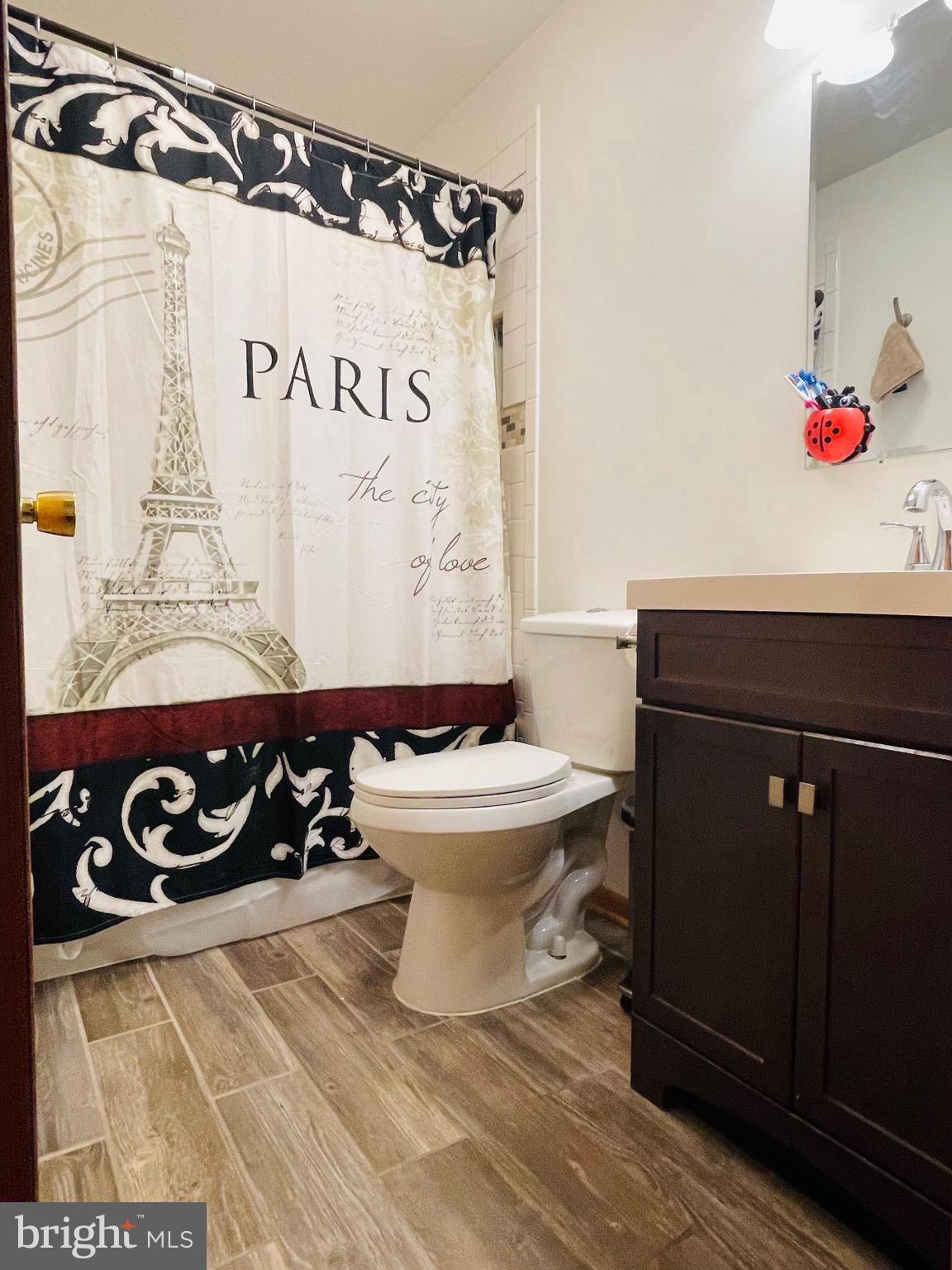 NORTH SUMMIT HEIGHTS - Residential