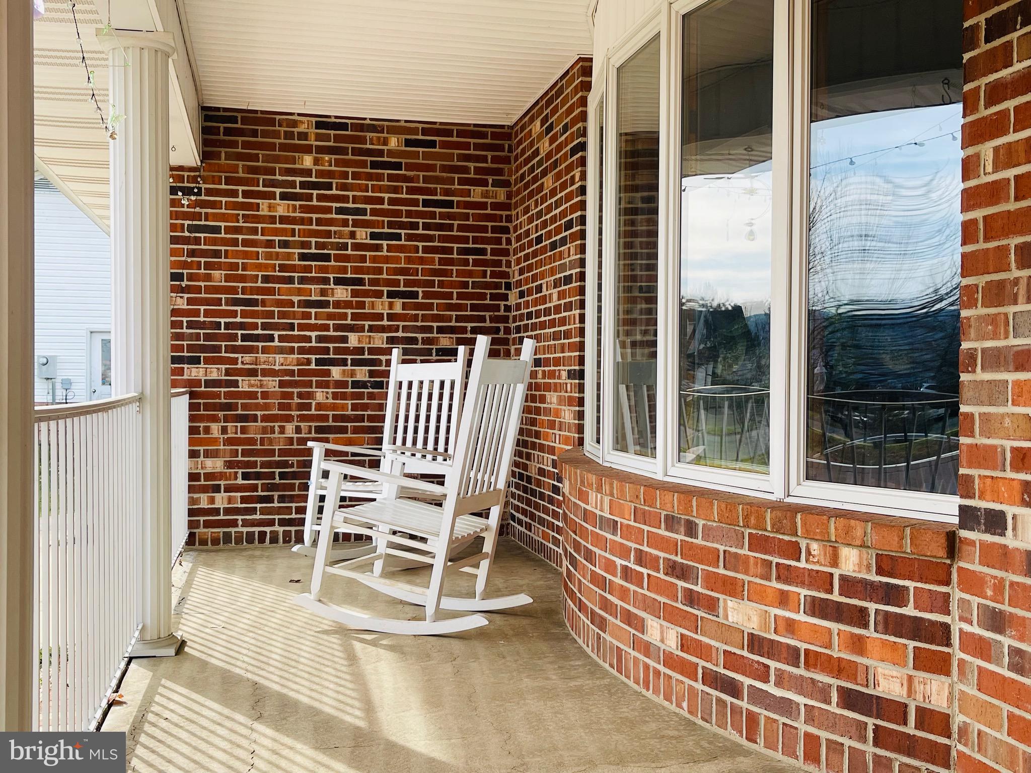 NORTH SUMMIT HEIGHTS - Residential