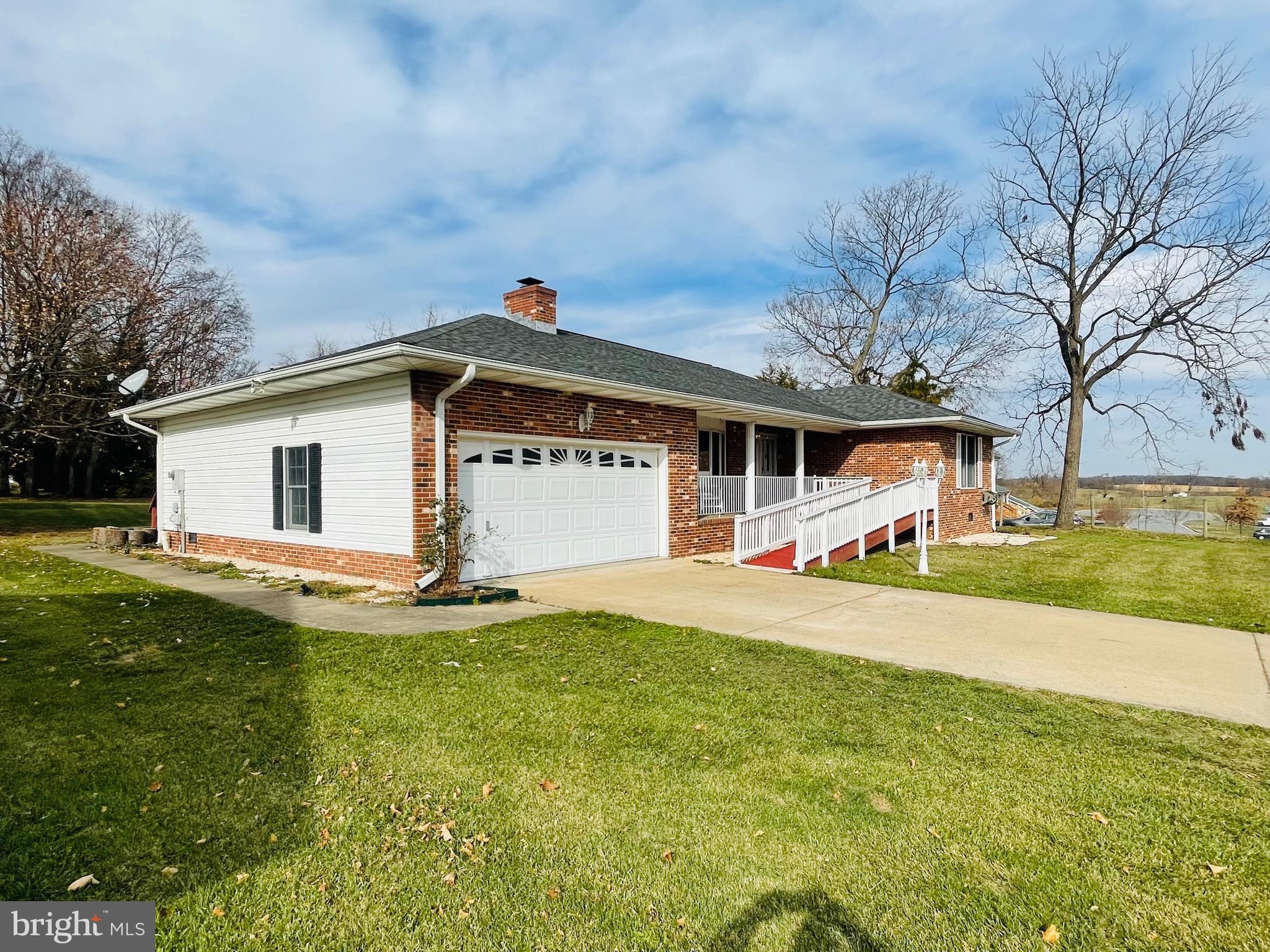 NORTH SUMMIT HEIGHTS - Residential