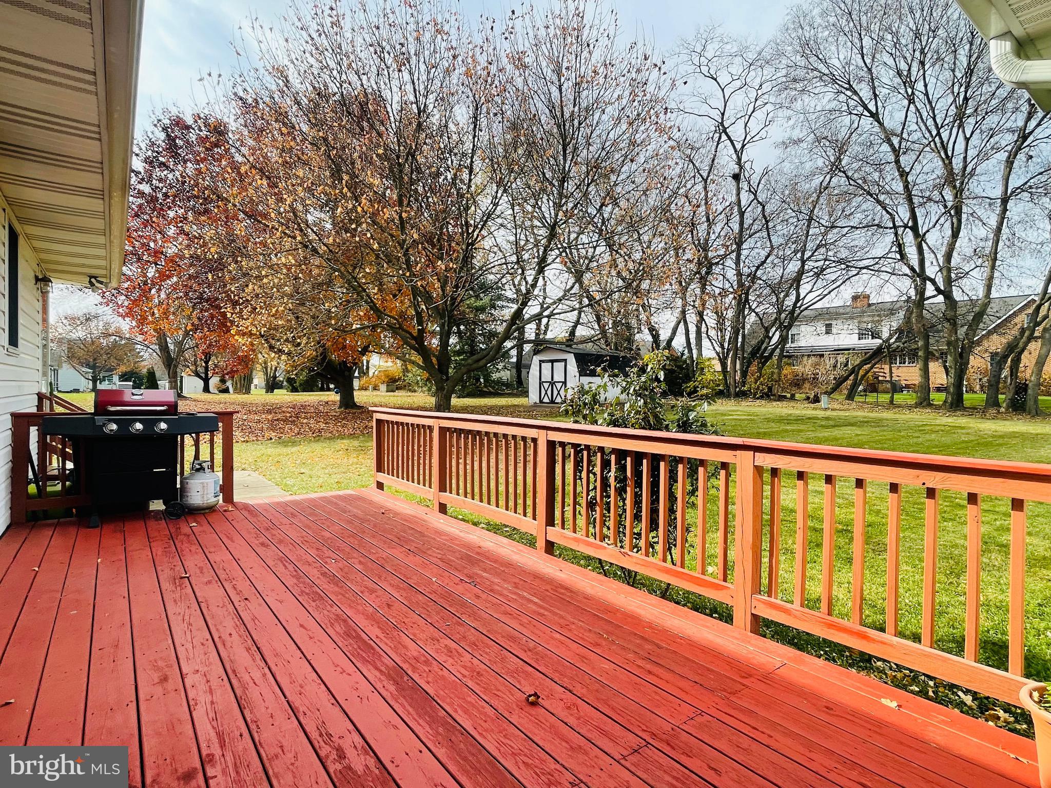 NORTH SUMMIT HEIGHTS - Residential