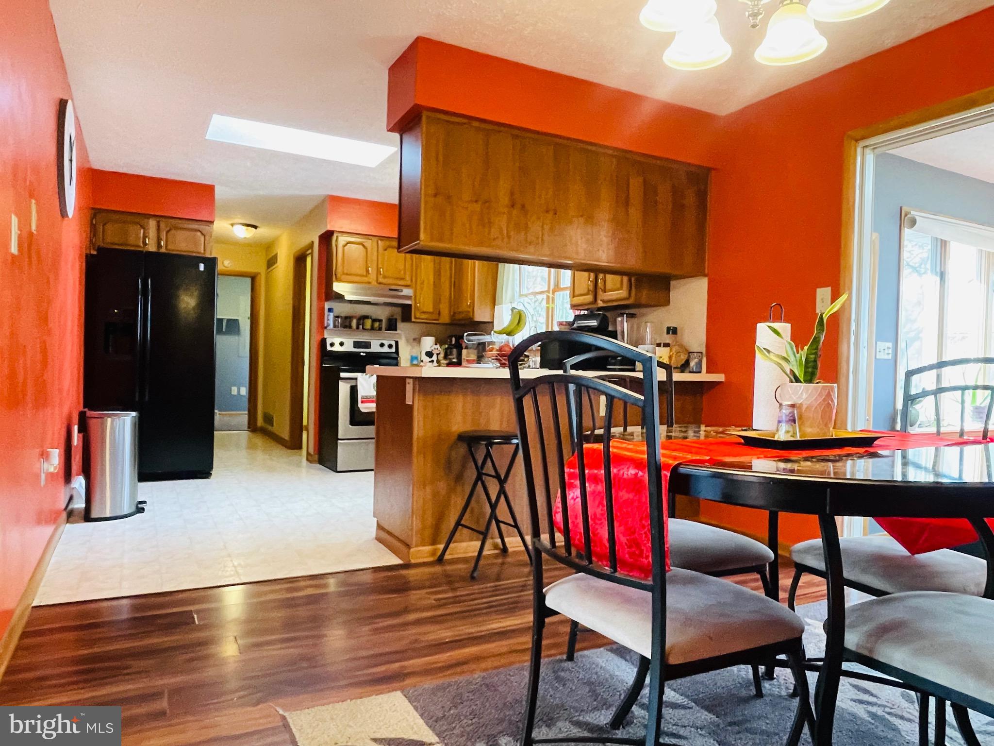 NORTH SUMMIT HEIGHTS - Residential