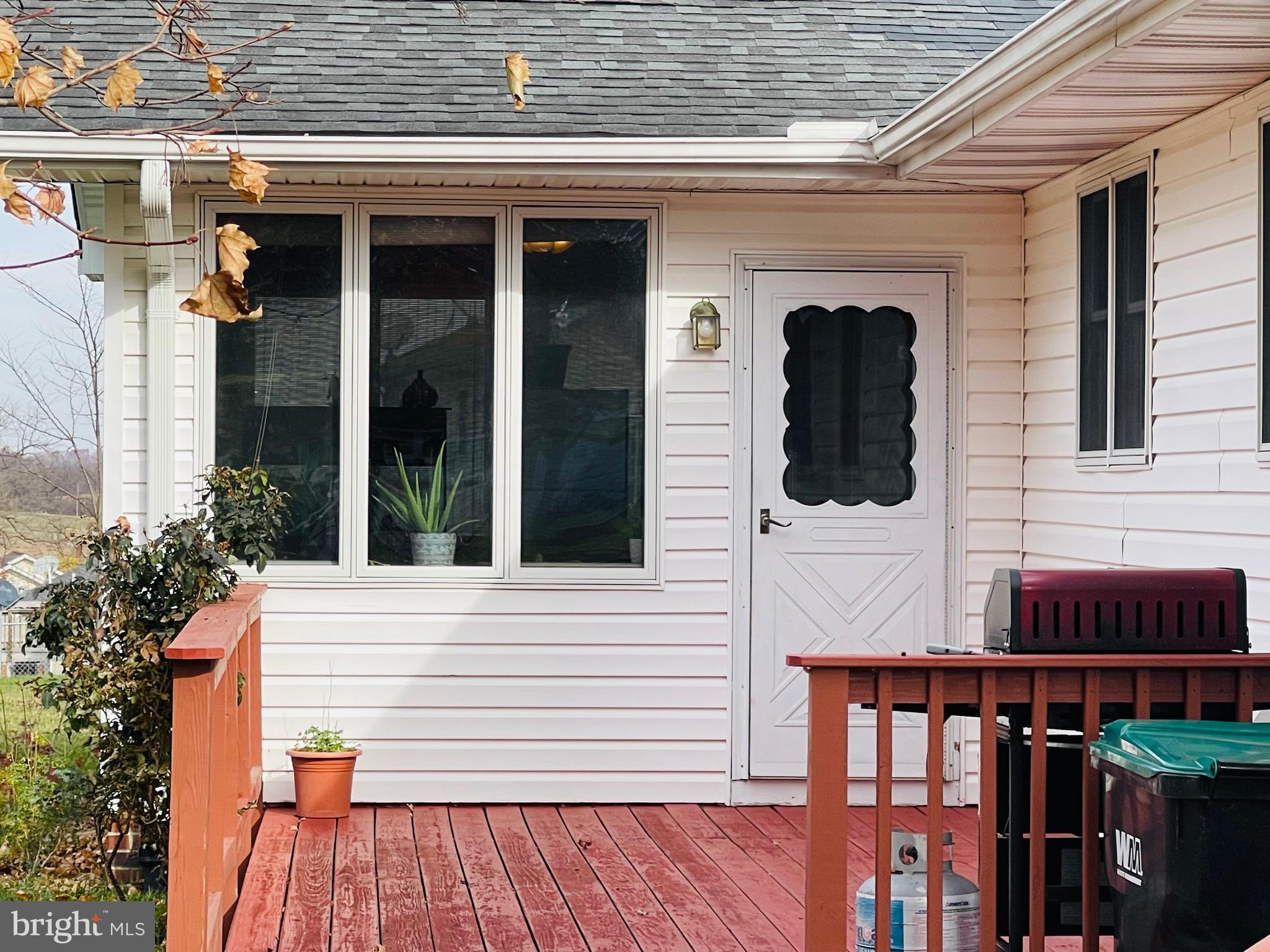 NORTH SUMMIT HEIGHTS - Residential