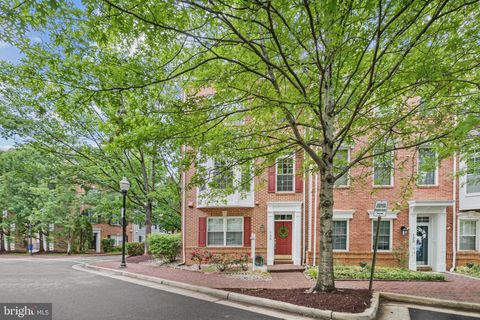 Photo of 120 Martin Lane, ALEXANDRIA, VA 22304 (MLS # VAAX2059312)