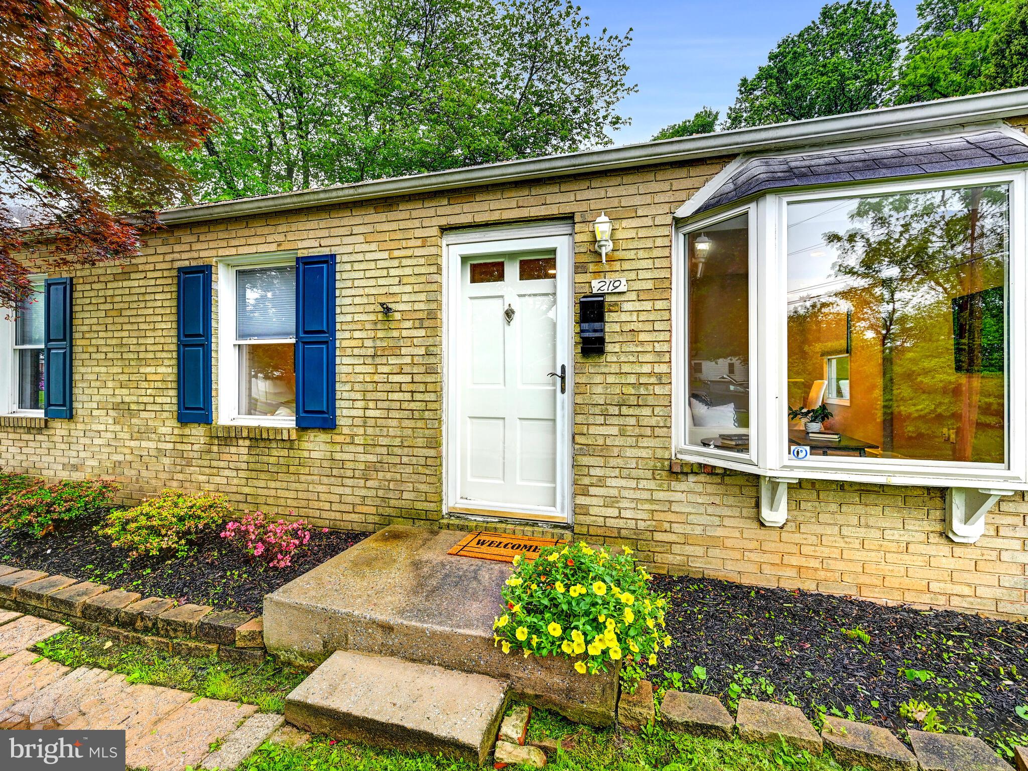 219 GREENVIEW AVENUE