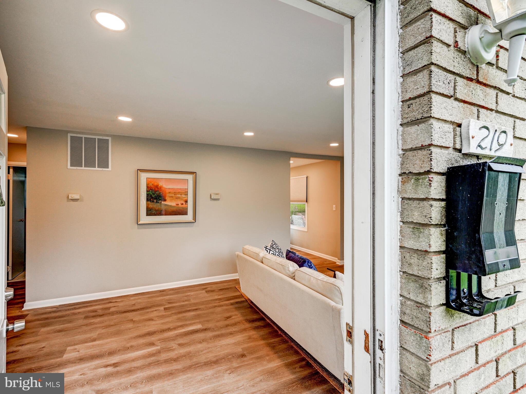219 GREENVIEW AVENUE