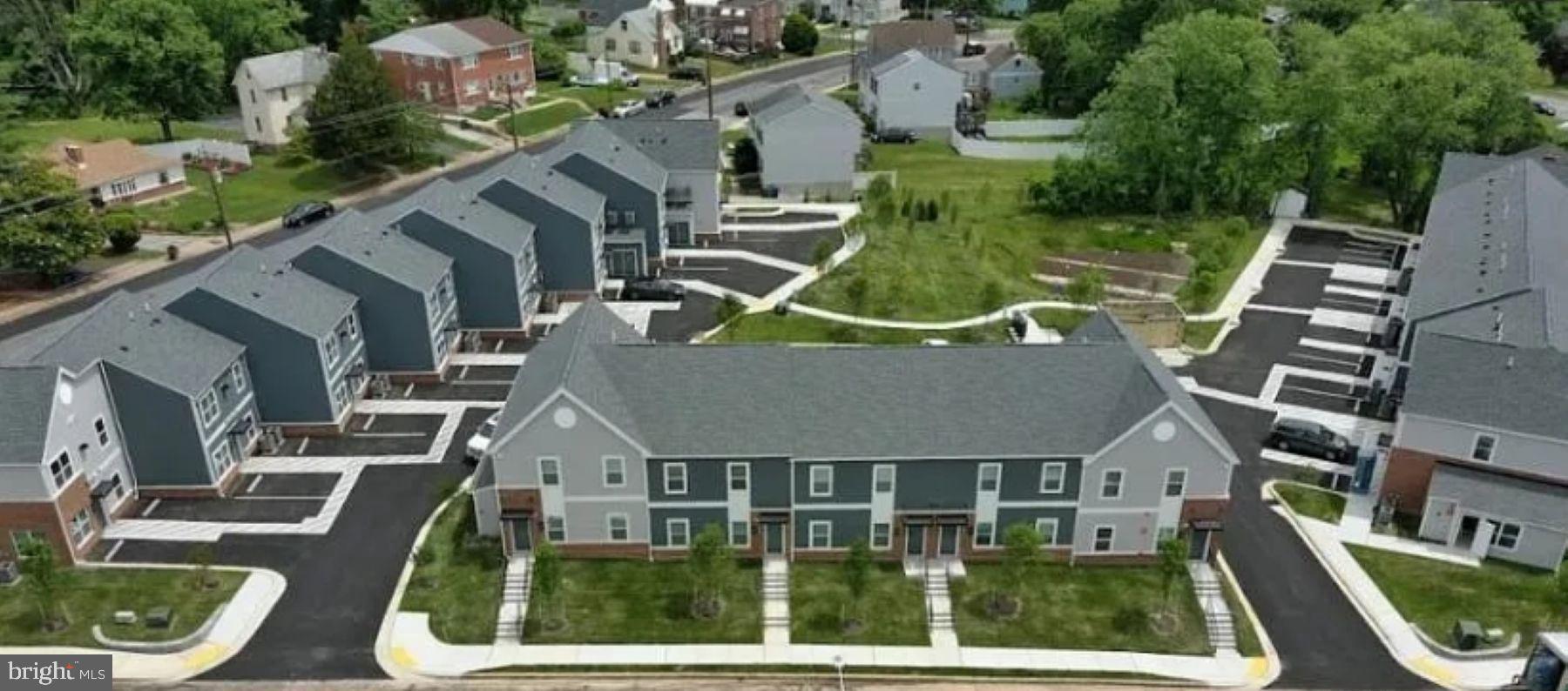 GARDENVILLE - Residential Lease