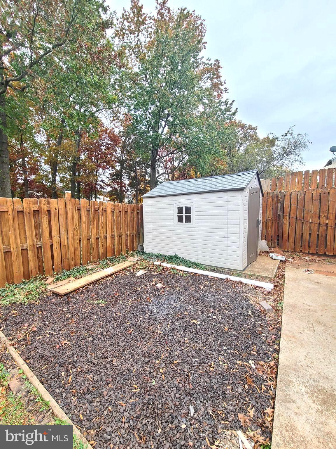 BRISTOE STATION - Residential Lease