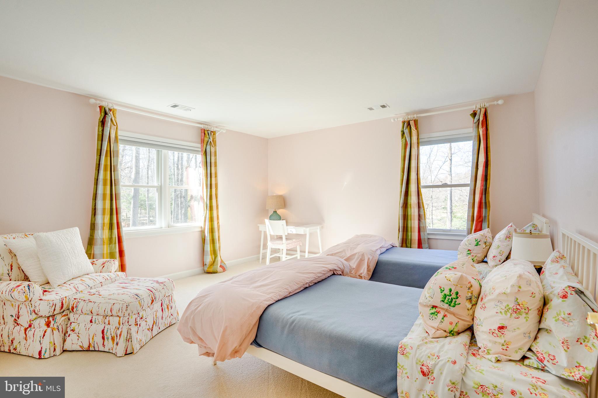 RICHLAND MEADOWS - Residential