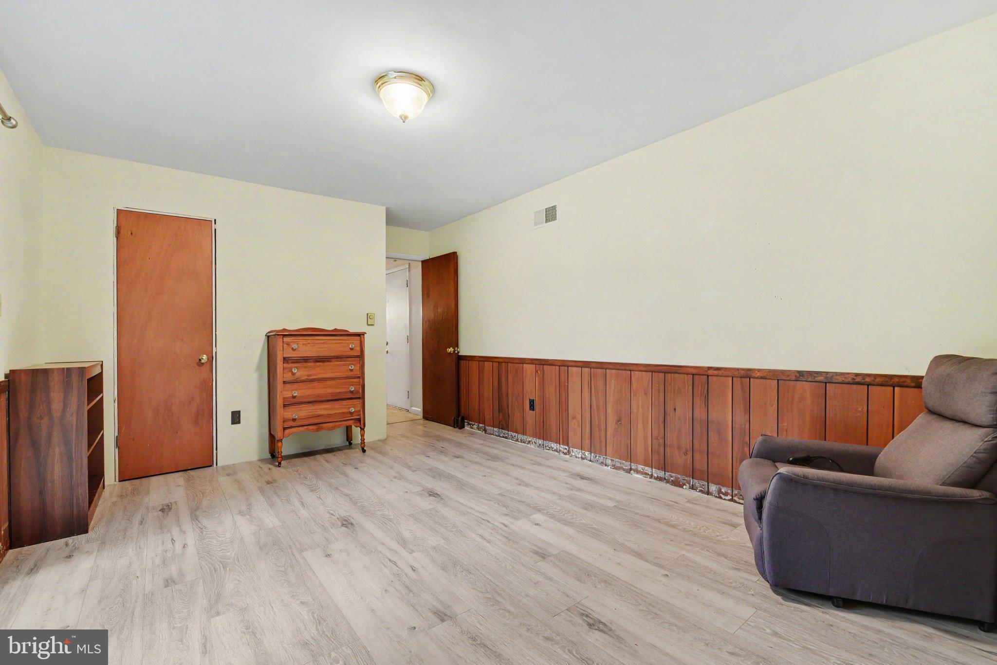 KENDOR SUMMIT - Residential