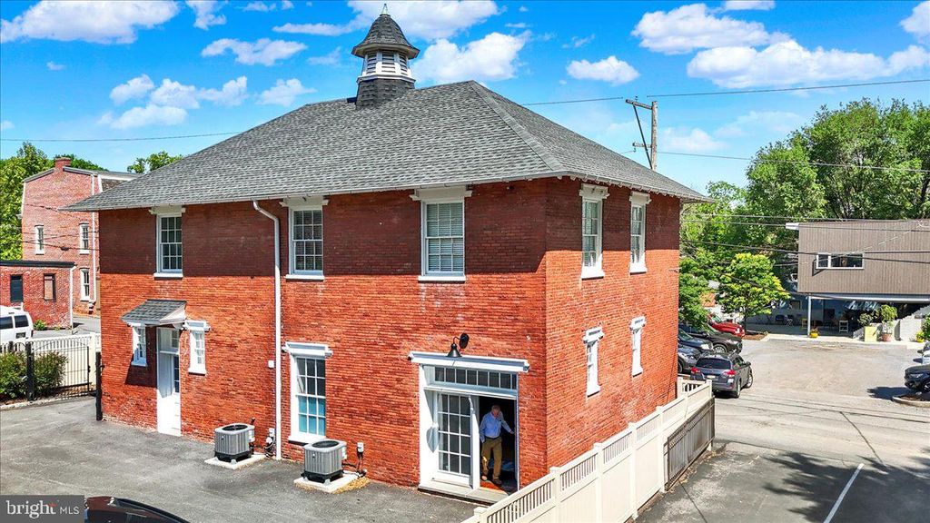 Photo of 316 E Marion Street, LANCASTER, PA 17602 (MLS # PALA2070114)