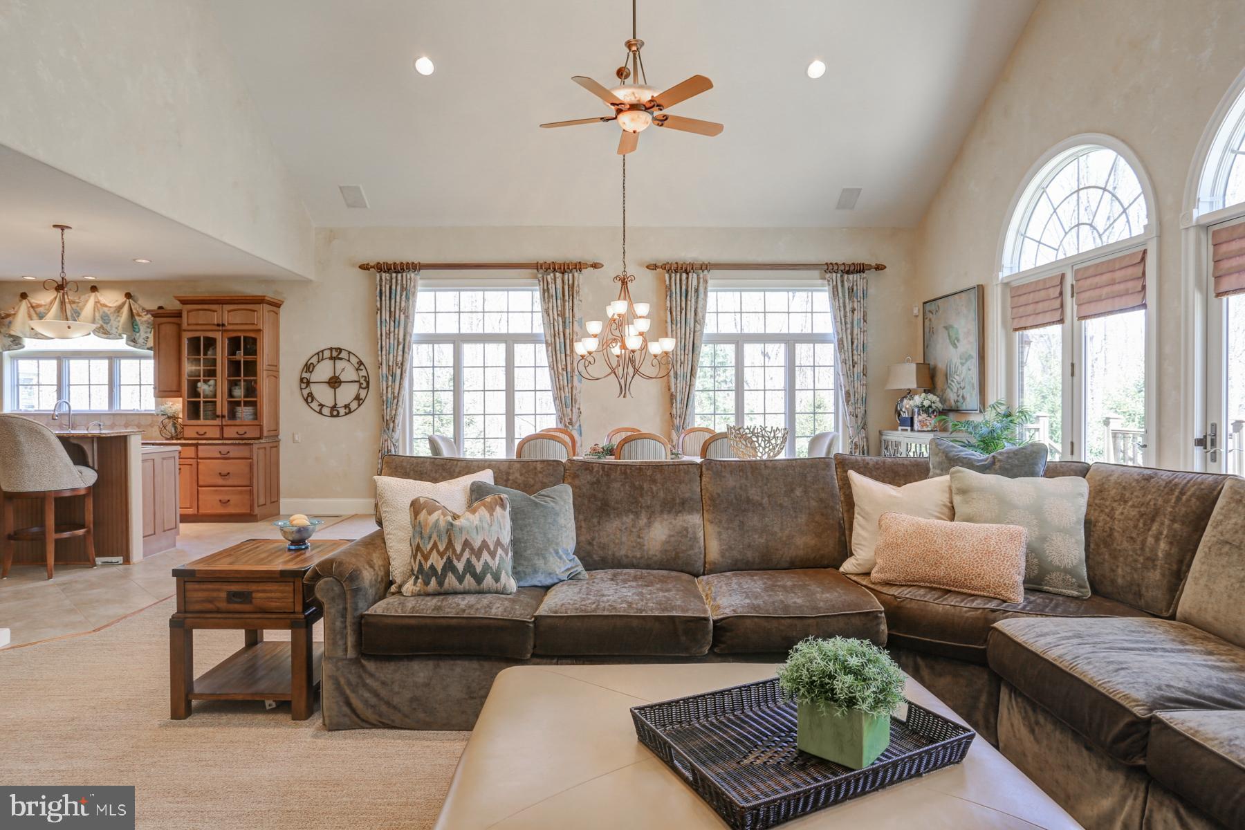 DERRY WOODS - Residential