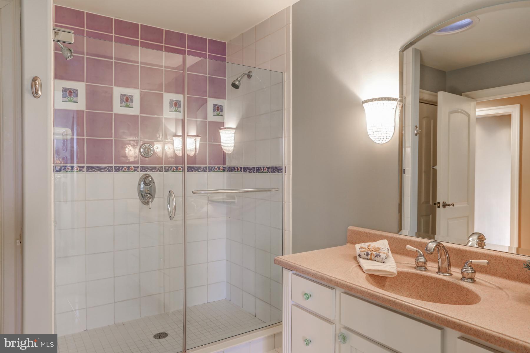 DERRY WOODS - Residential