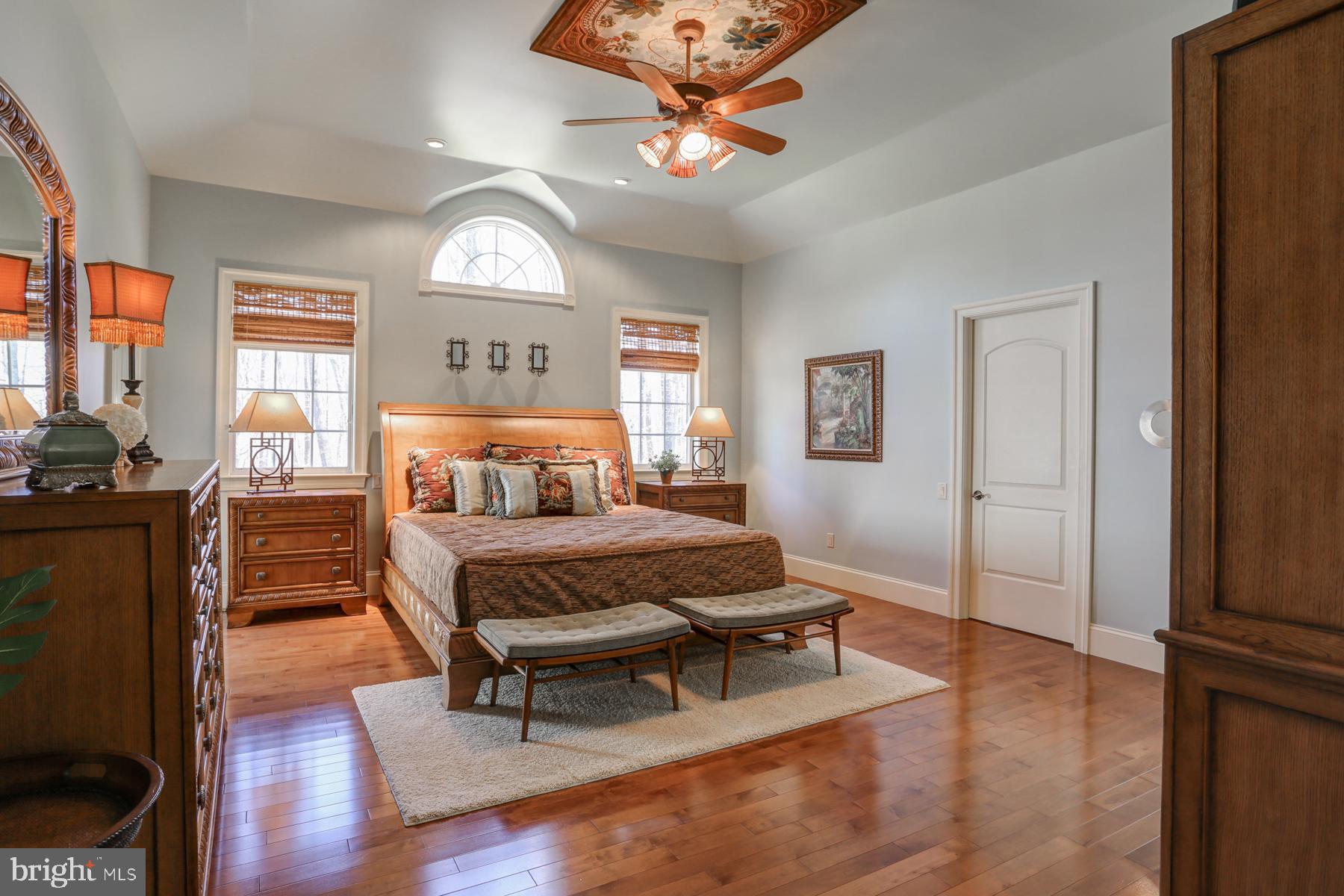 DERRY WOODS - Residential