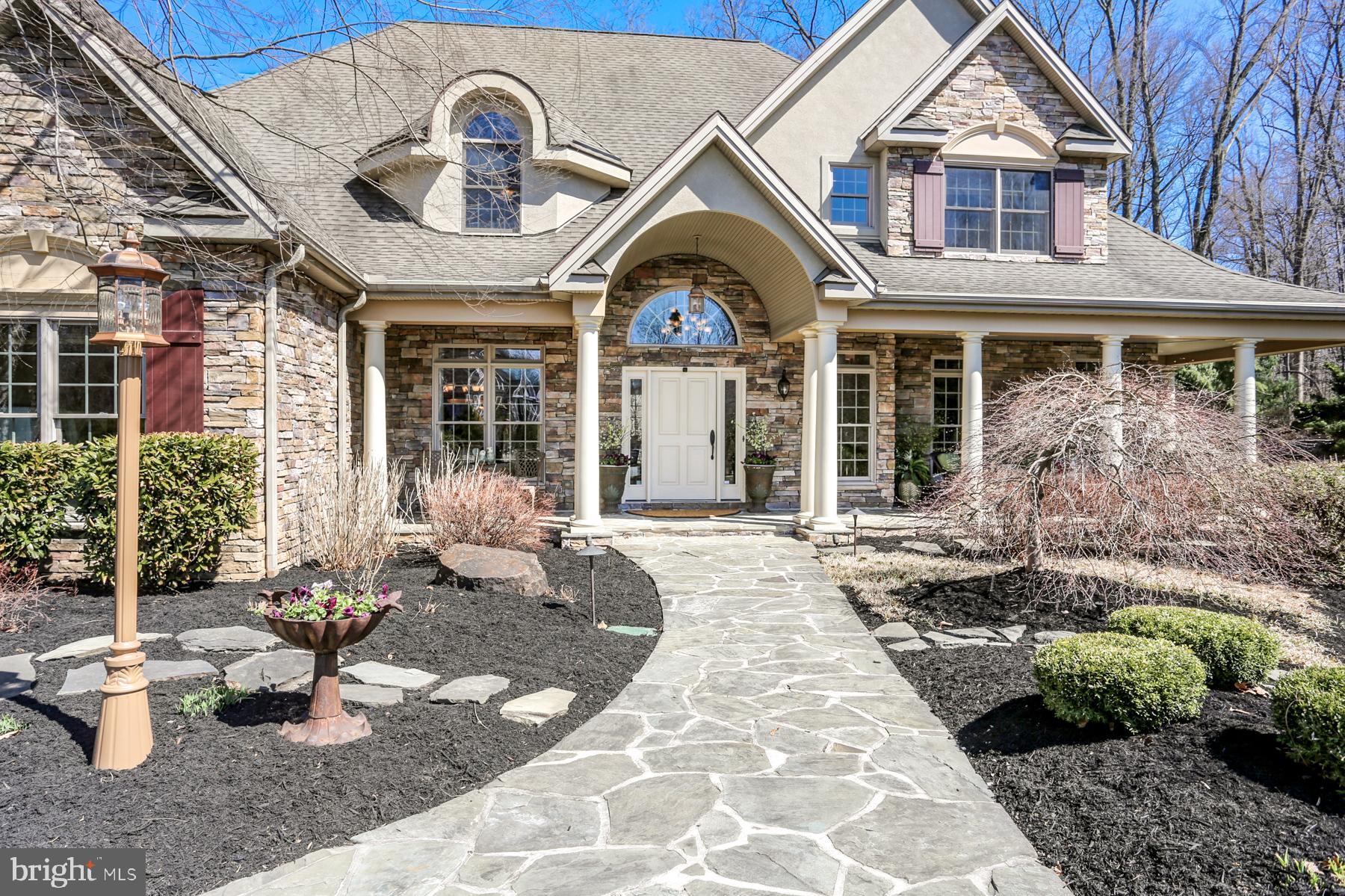 DERRY WOODS - Residential