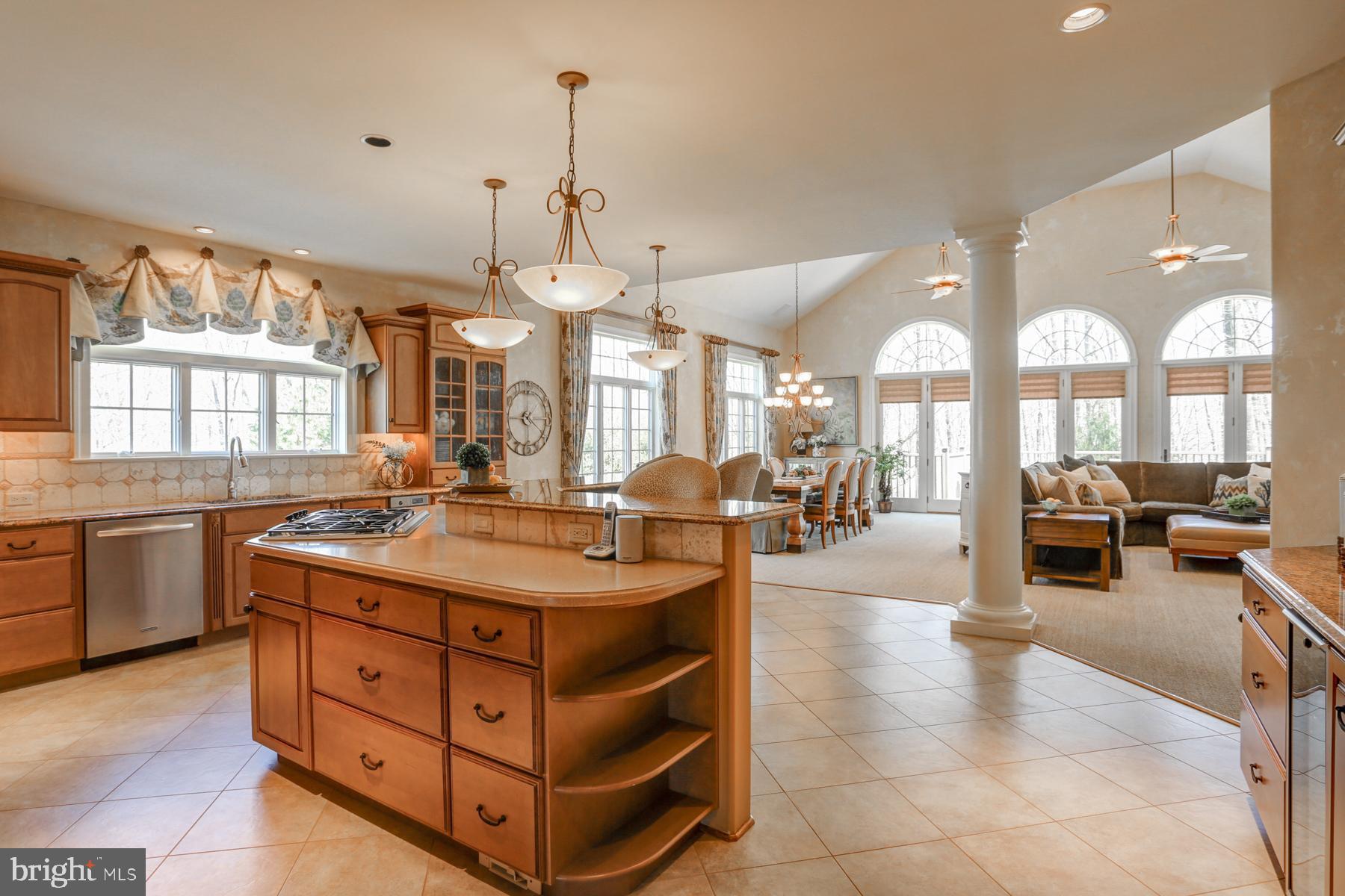 DERRY WOODS - Residential