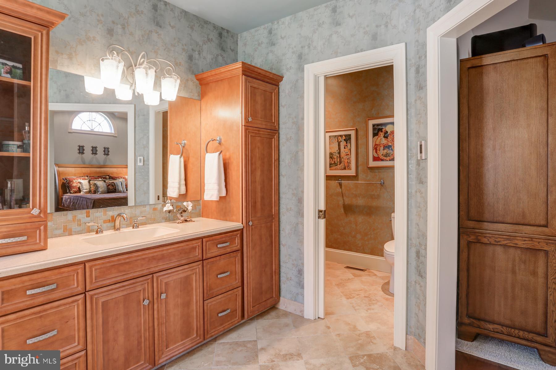 DERRY WOODS - Residential