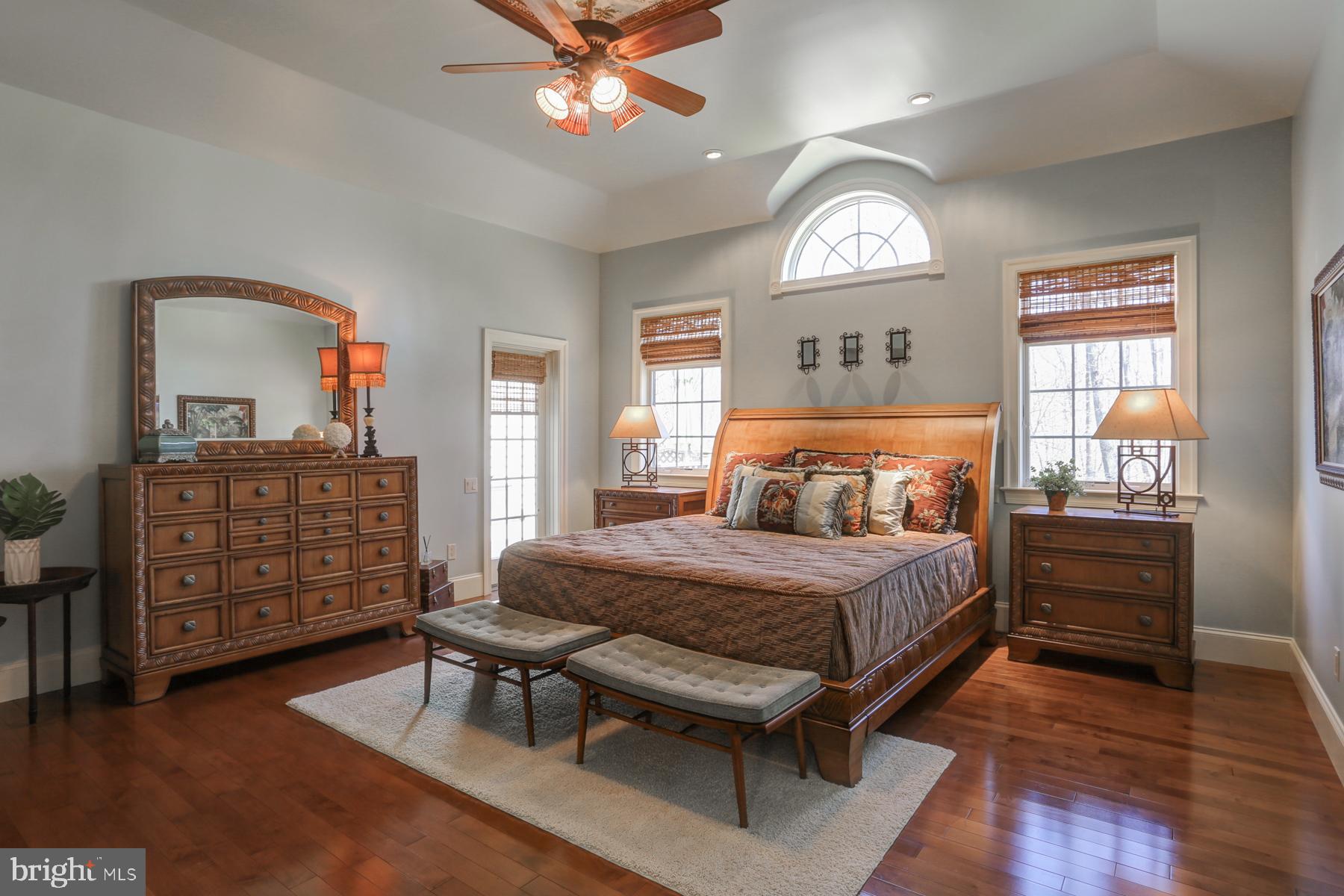 DERRY WOODS - Residential