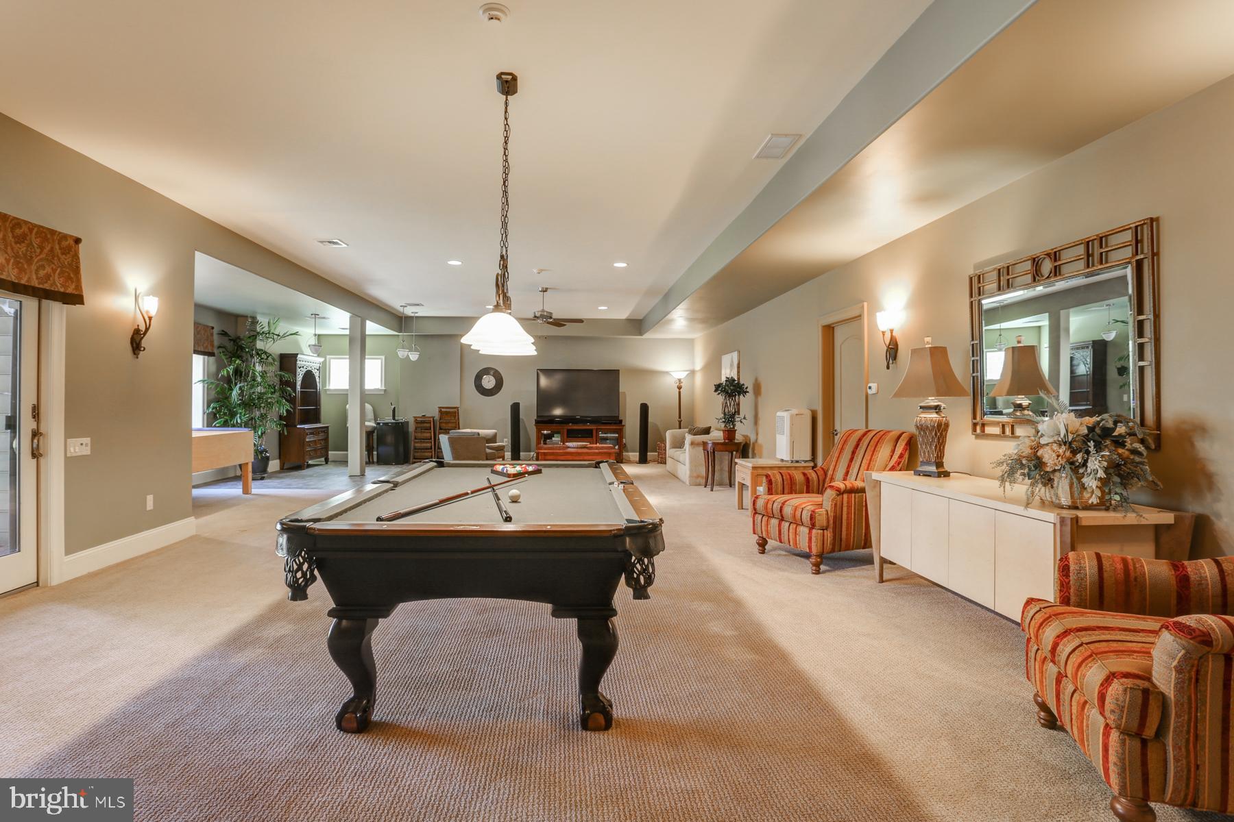 DERRY WOODS - Residential