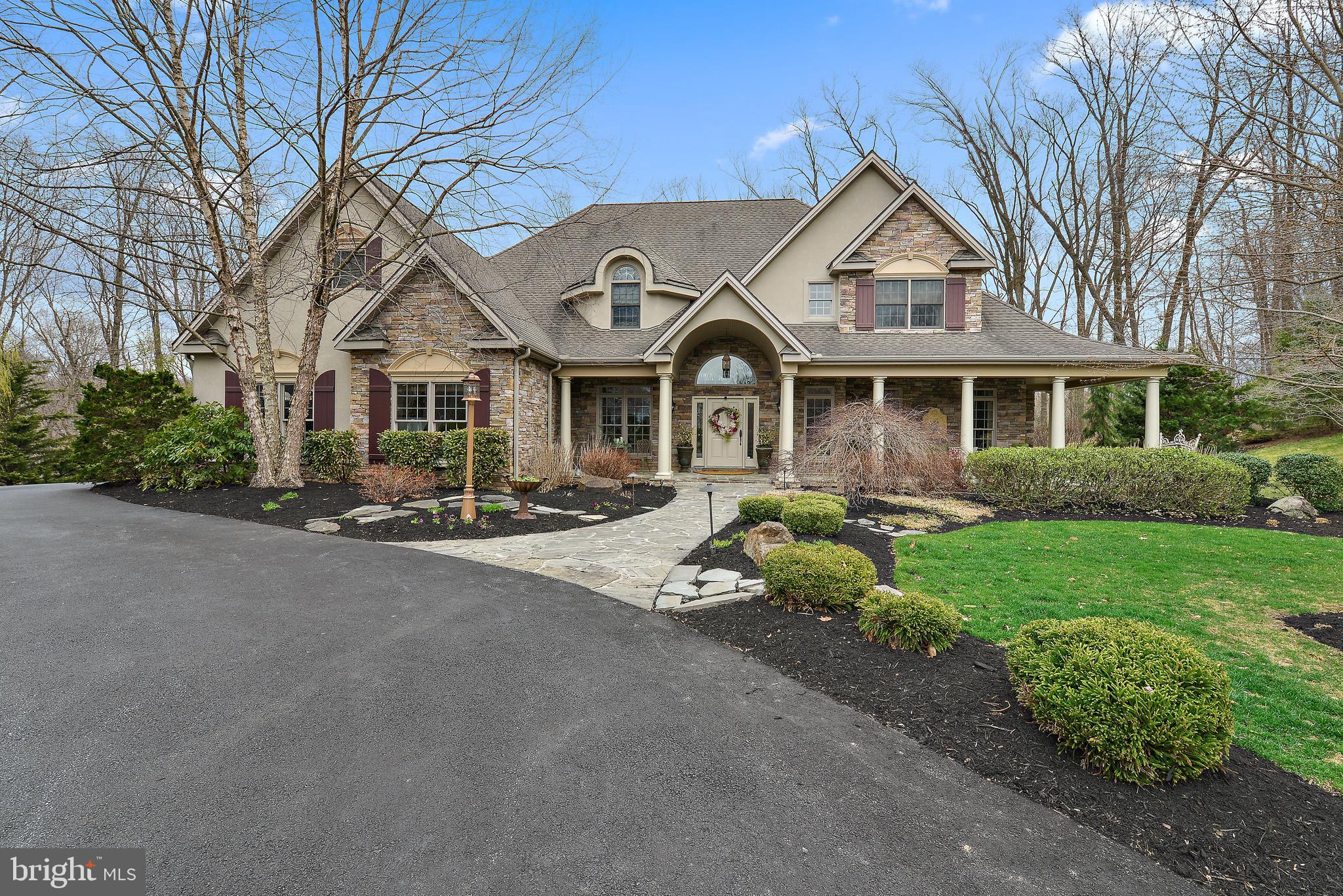 DERRY WOODS - Residential