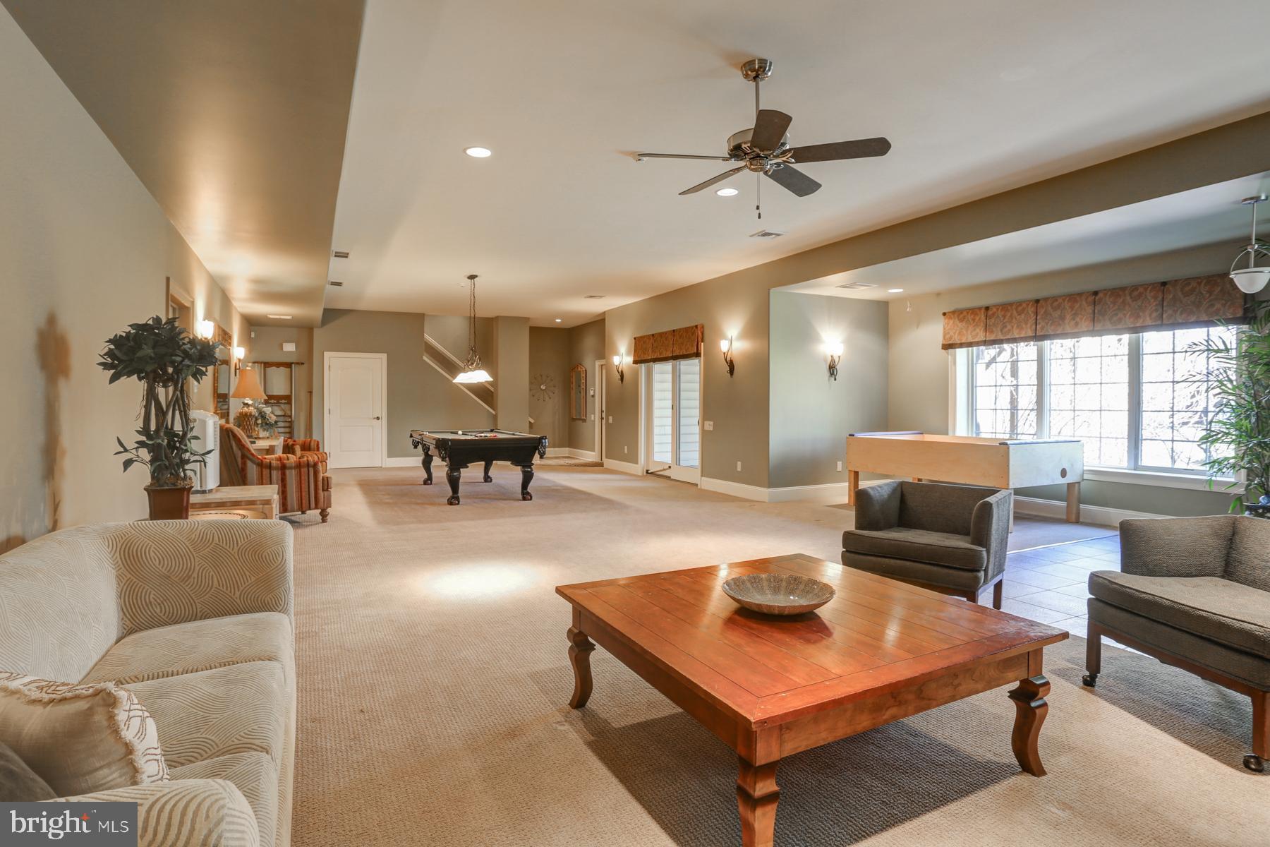 DERRY WOODS - Residential