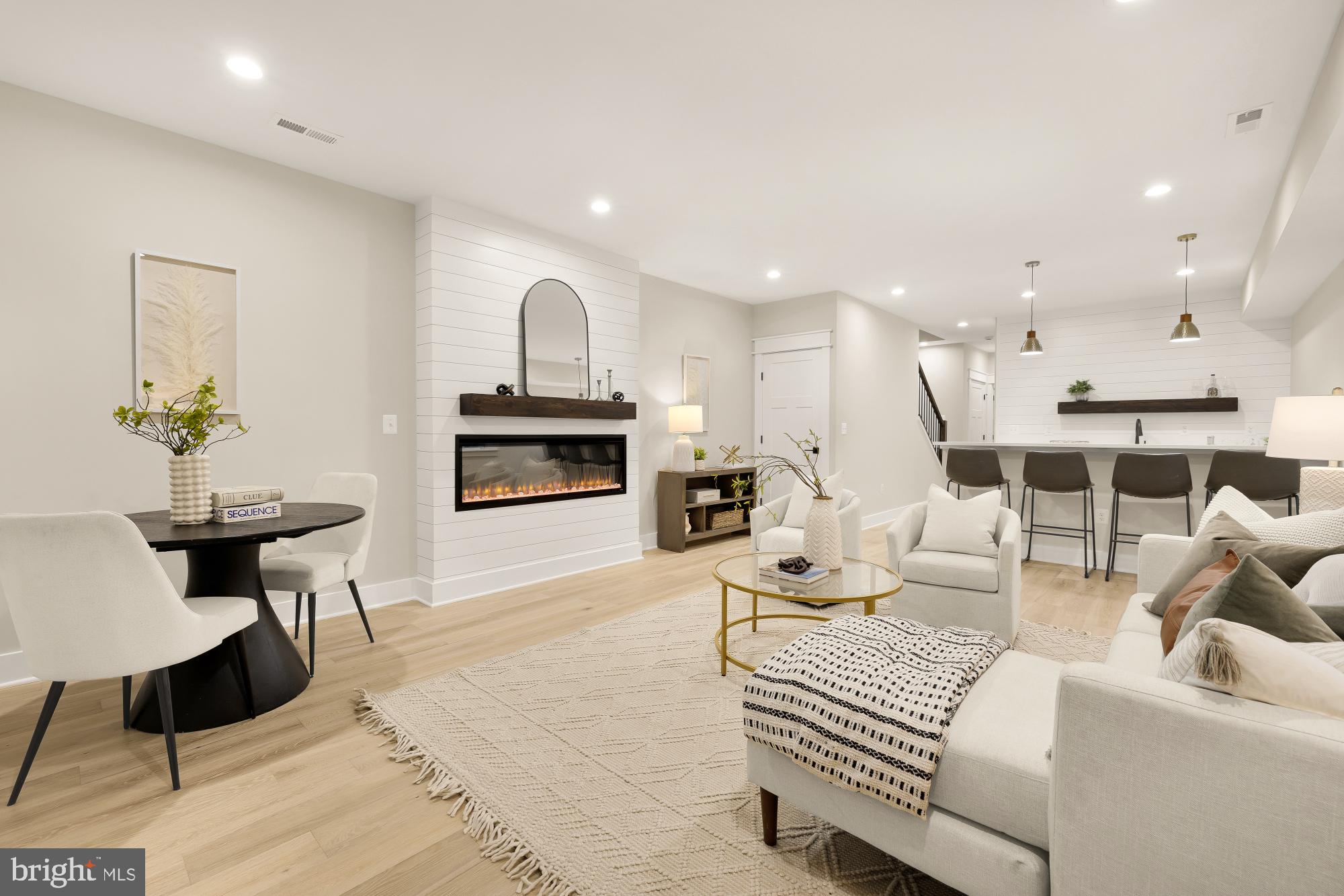 DEL RAY - Residential