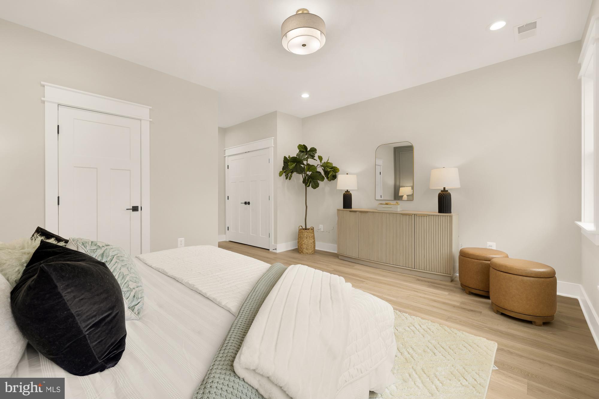 DEL RAY - Residential