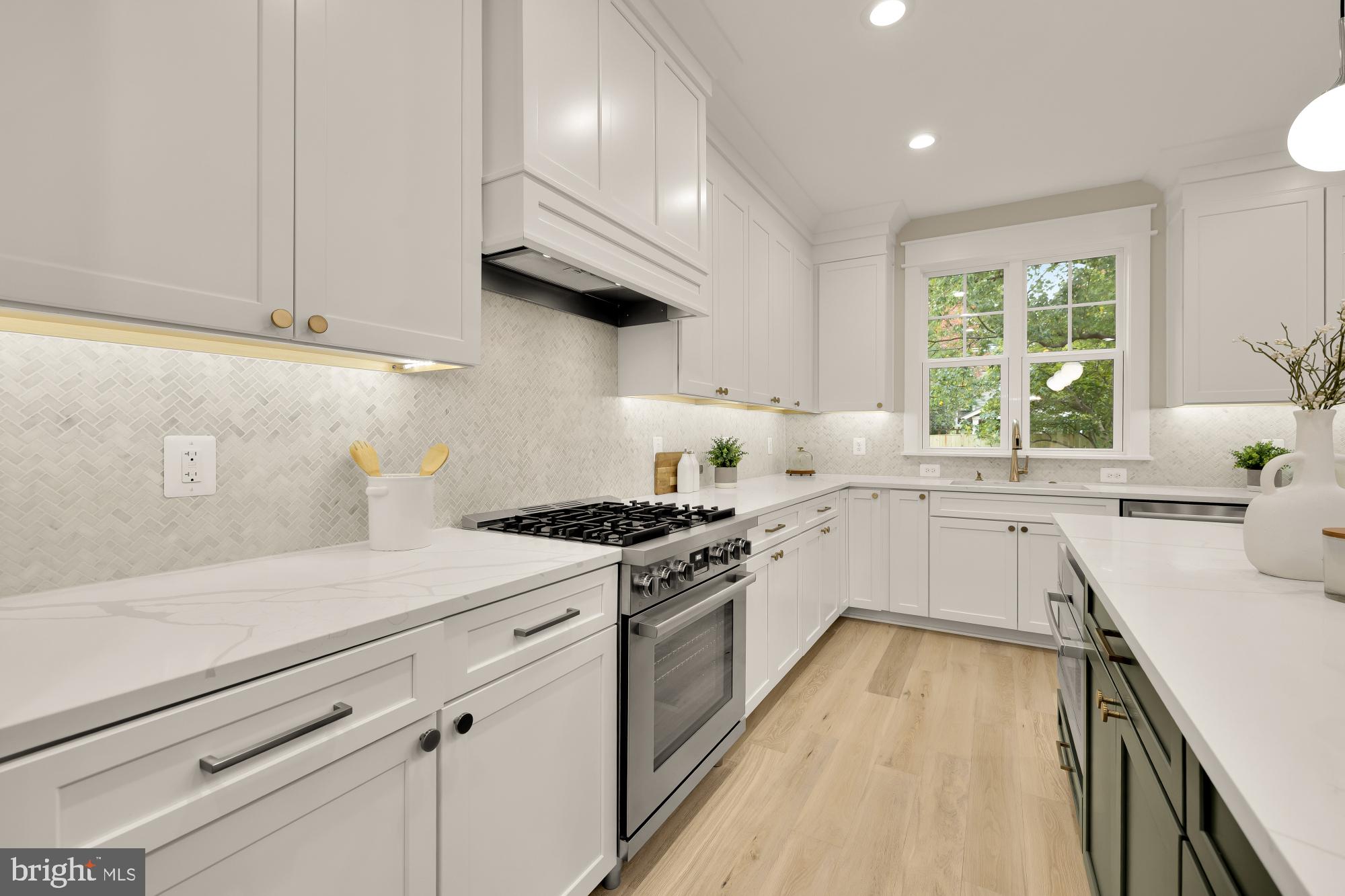 DEL RAY - Residential