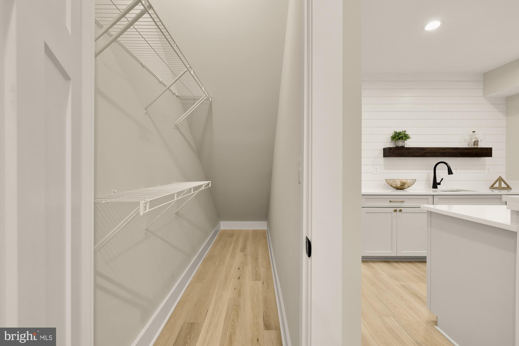 DEL RAY - Residential