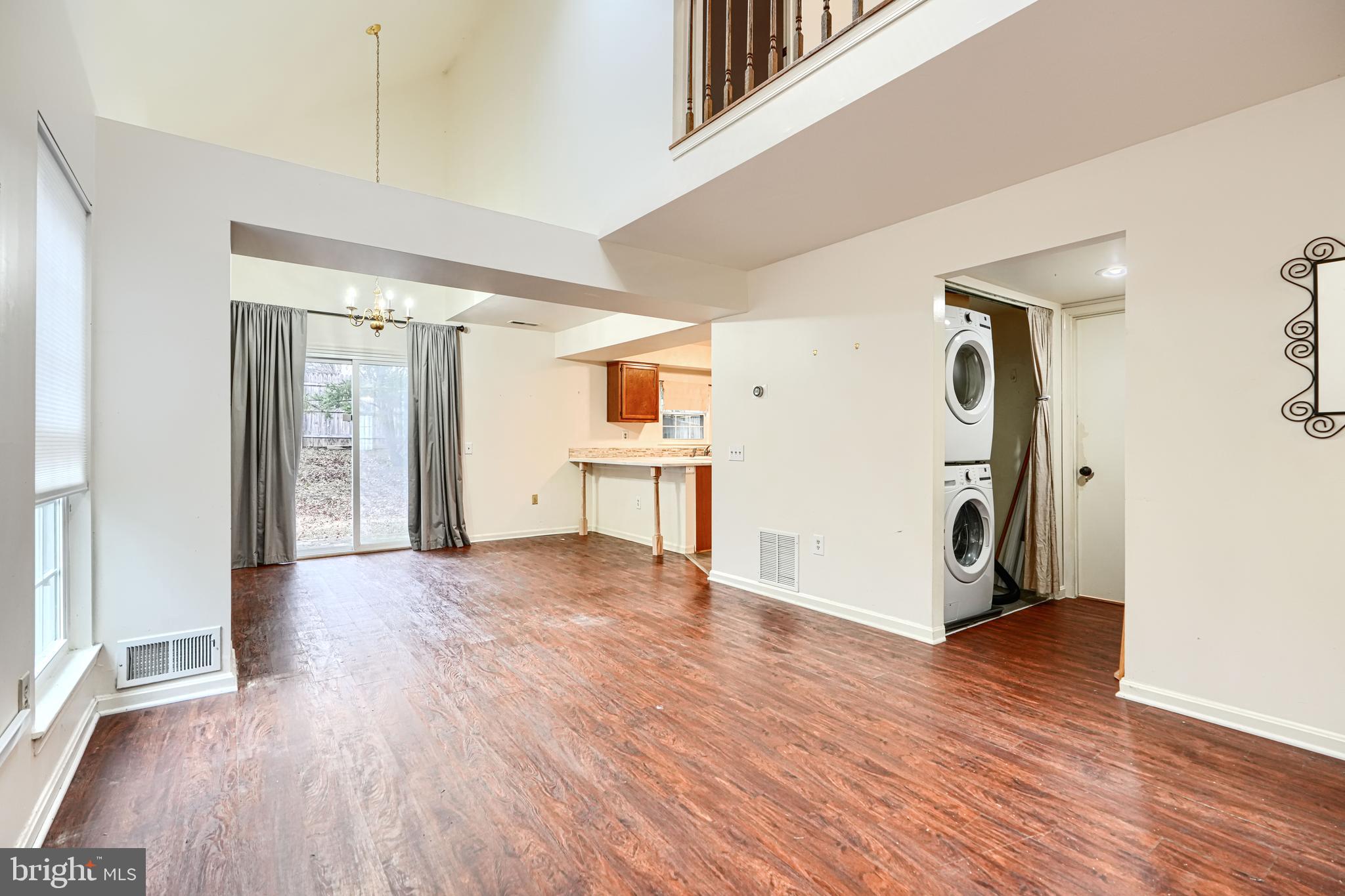 15210 ENDICOTT DRIVE