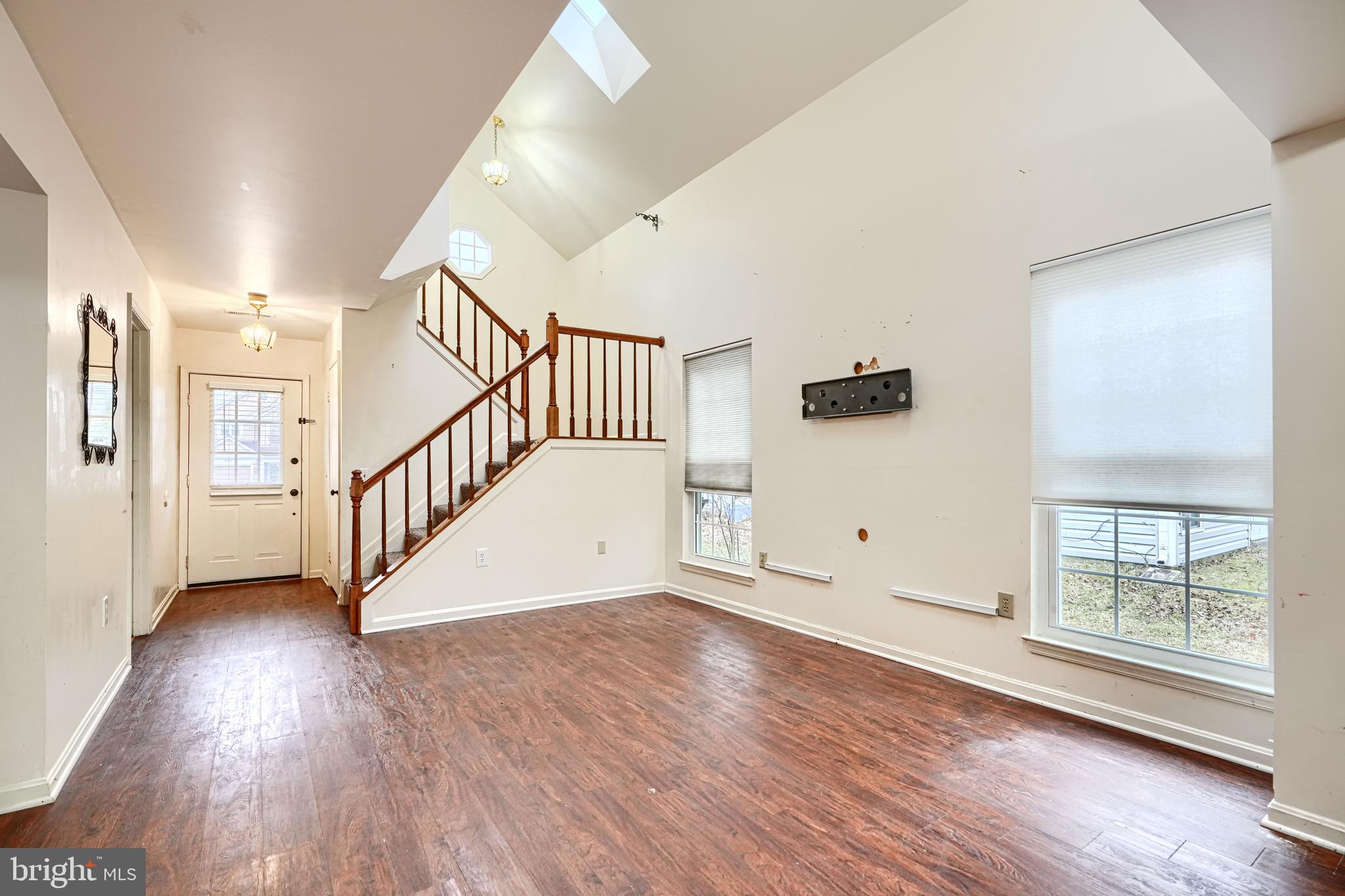 15210 ENDICOTT DRIVE