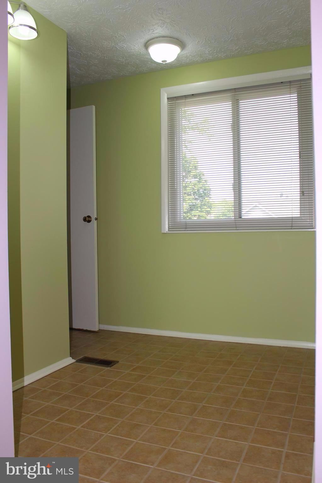 FAIRMONT - Residential