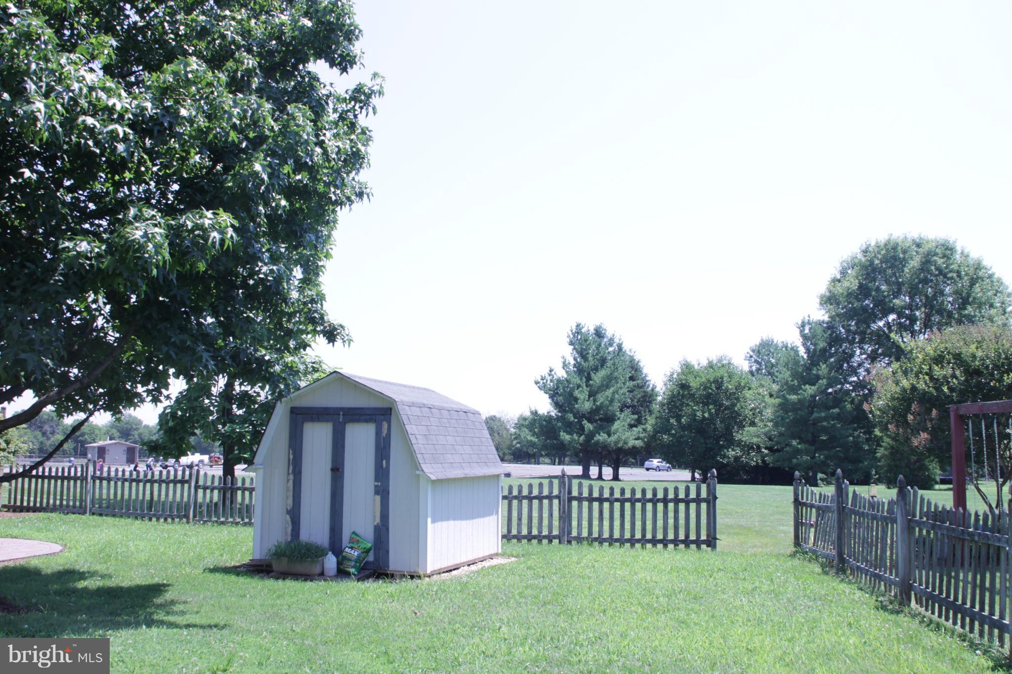 FAIRMONT - Residential