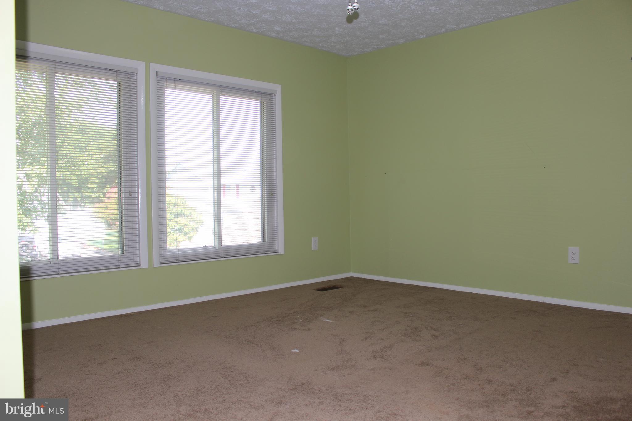 FAIRMONT - Residential