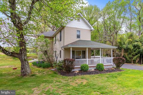 Photo of 518 Hardingville Road, MONROEVILLE, NJ 08343 (MLS # NJGL2072384)
