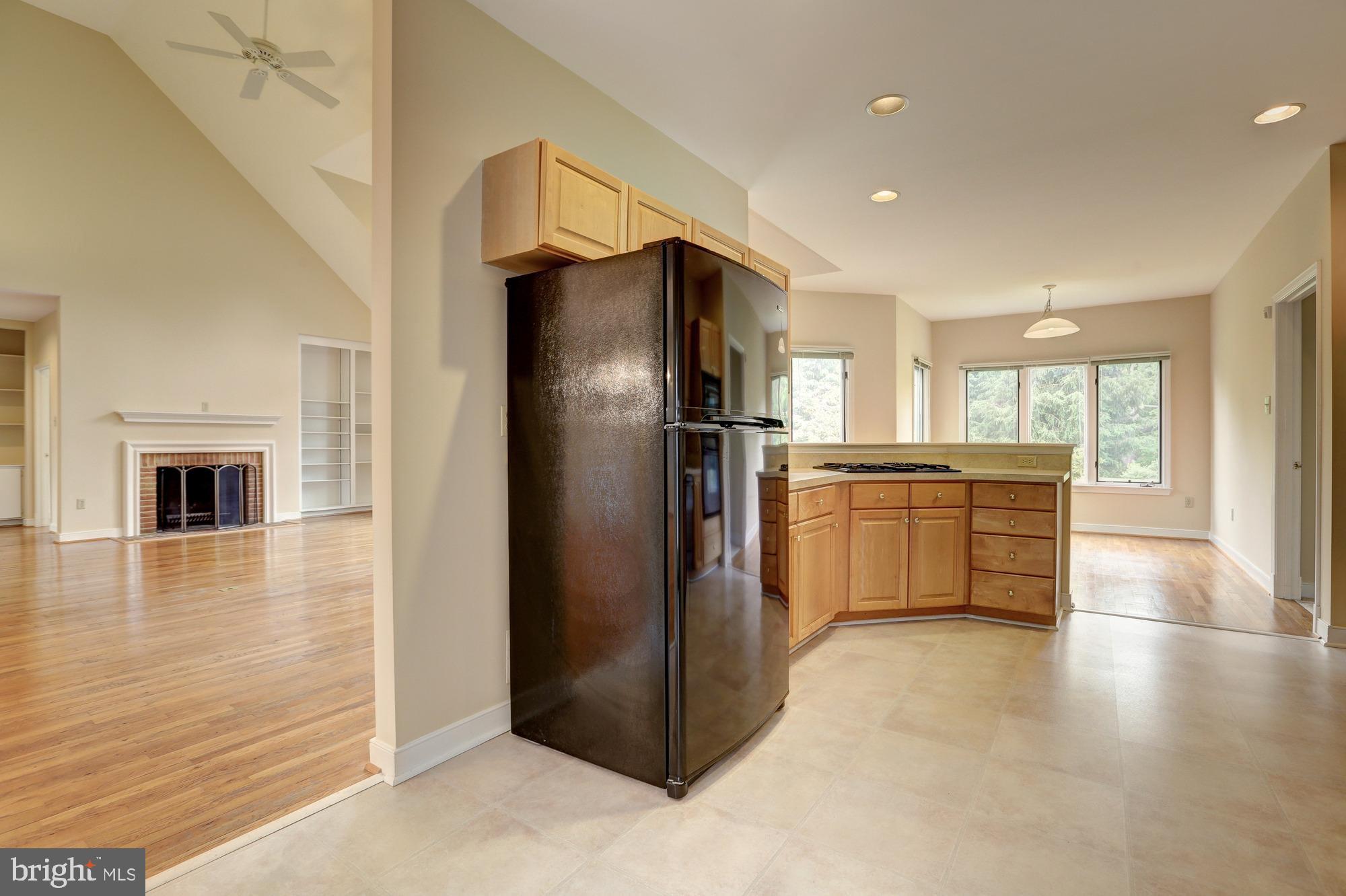 PATERNAL GIFT FARM - Residential Lease