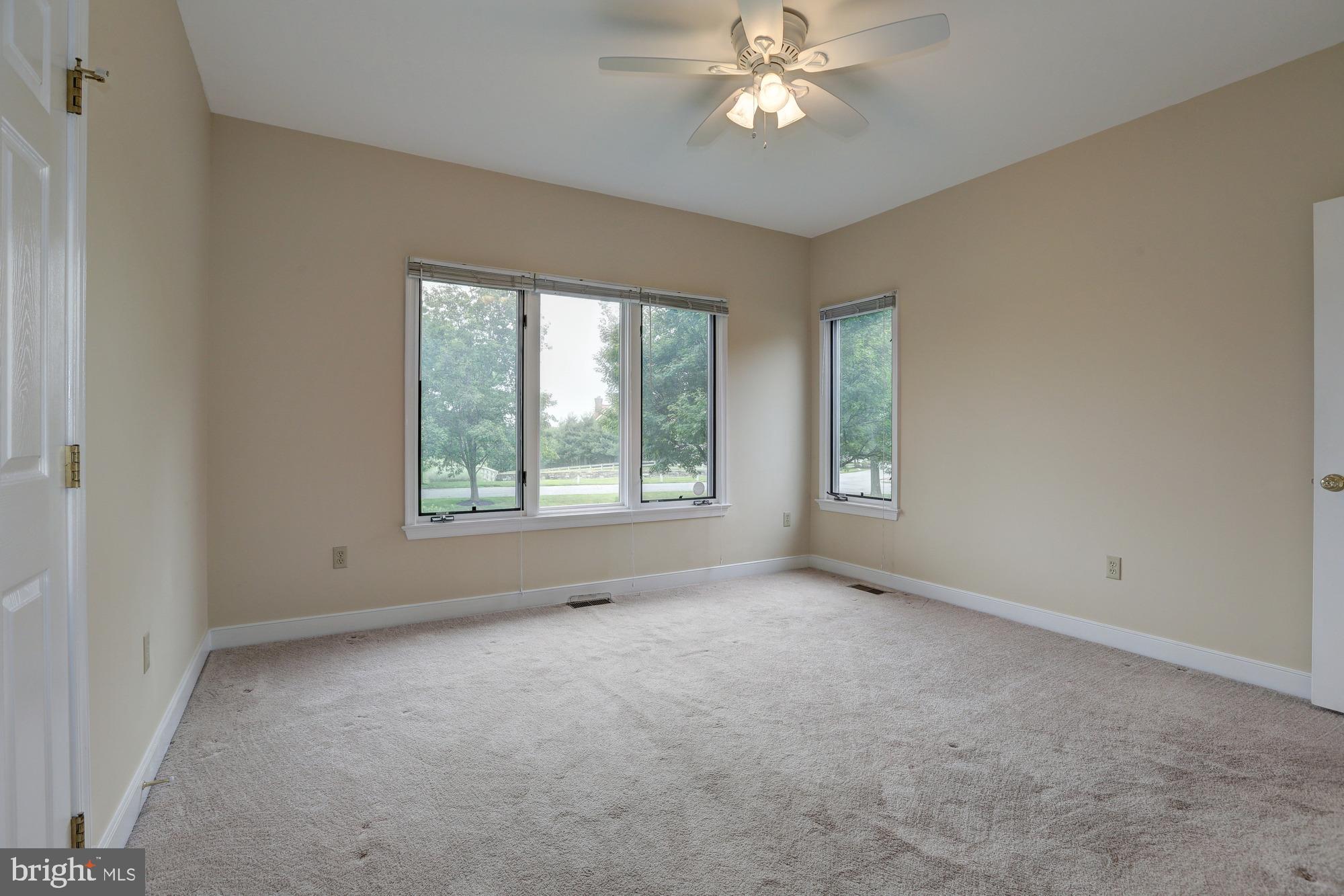 PATERNAL GIFT FARM - Residential Lease