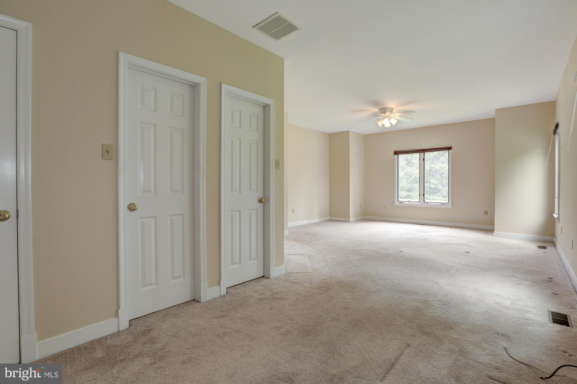 PATERNAL GIFT FARM - Residential Lease