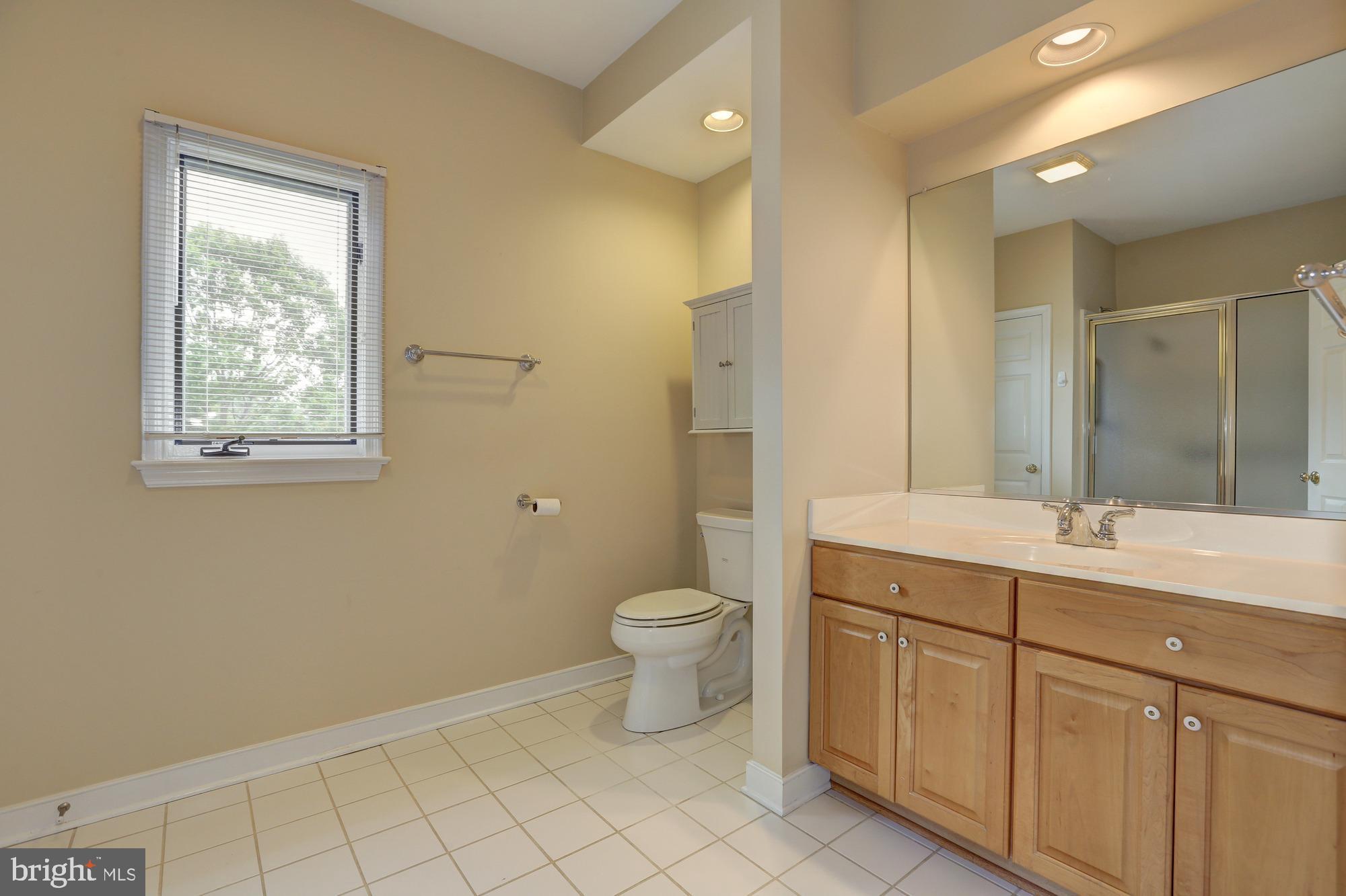 PATERNAL GIFT FARM - Residential Lease