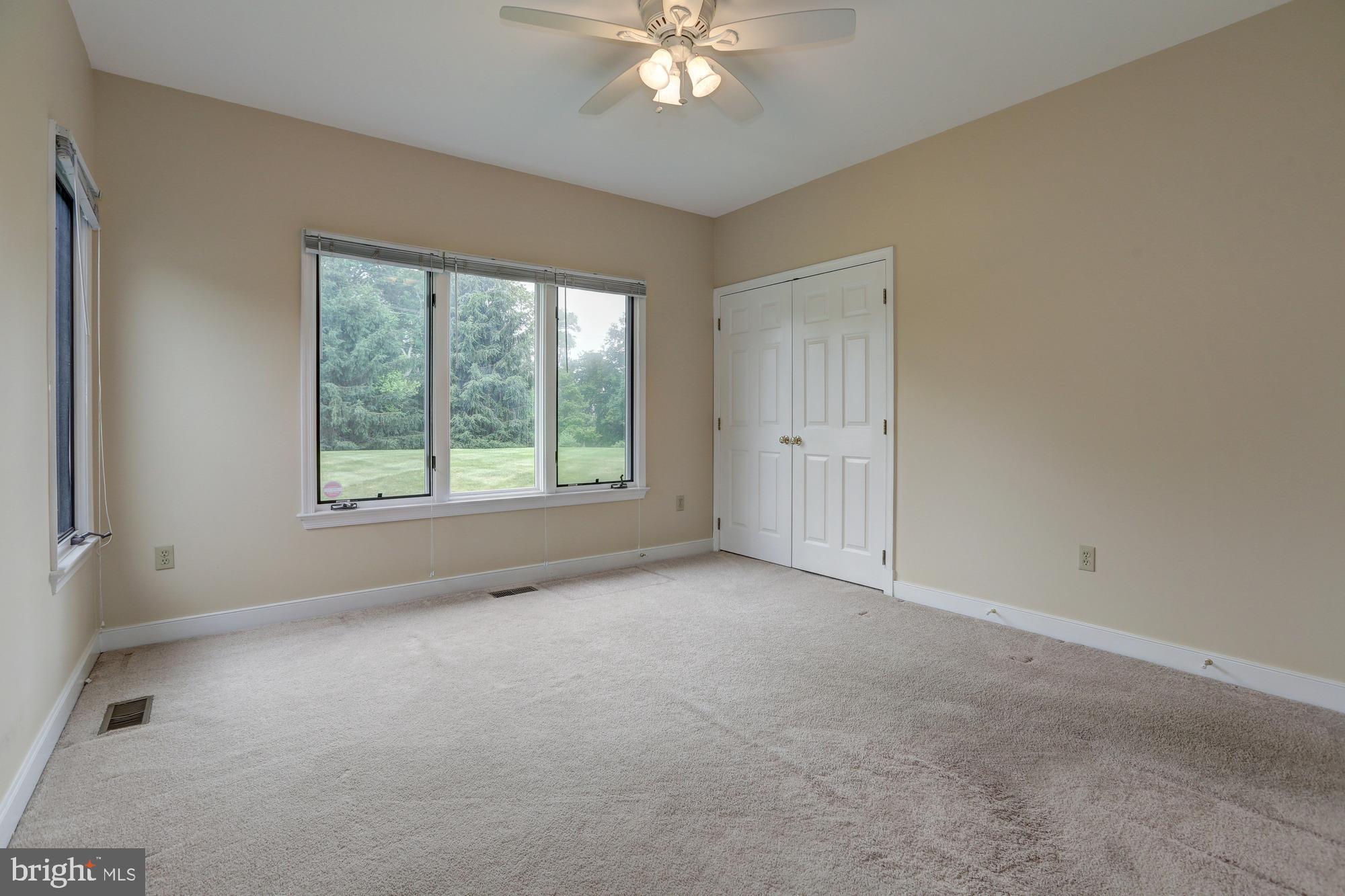 PATERNAL GIFT FARM - Residential Lease