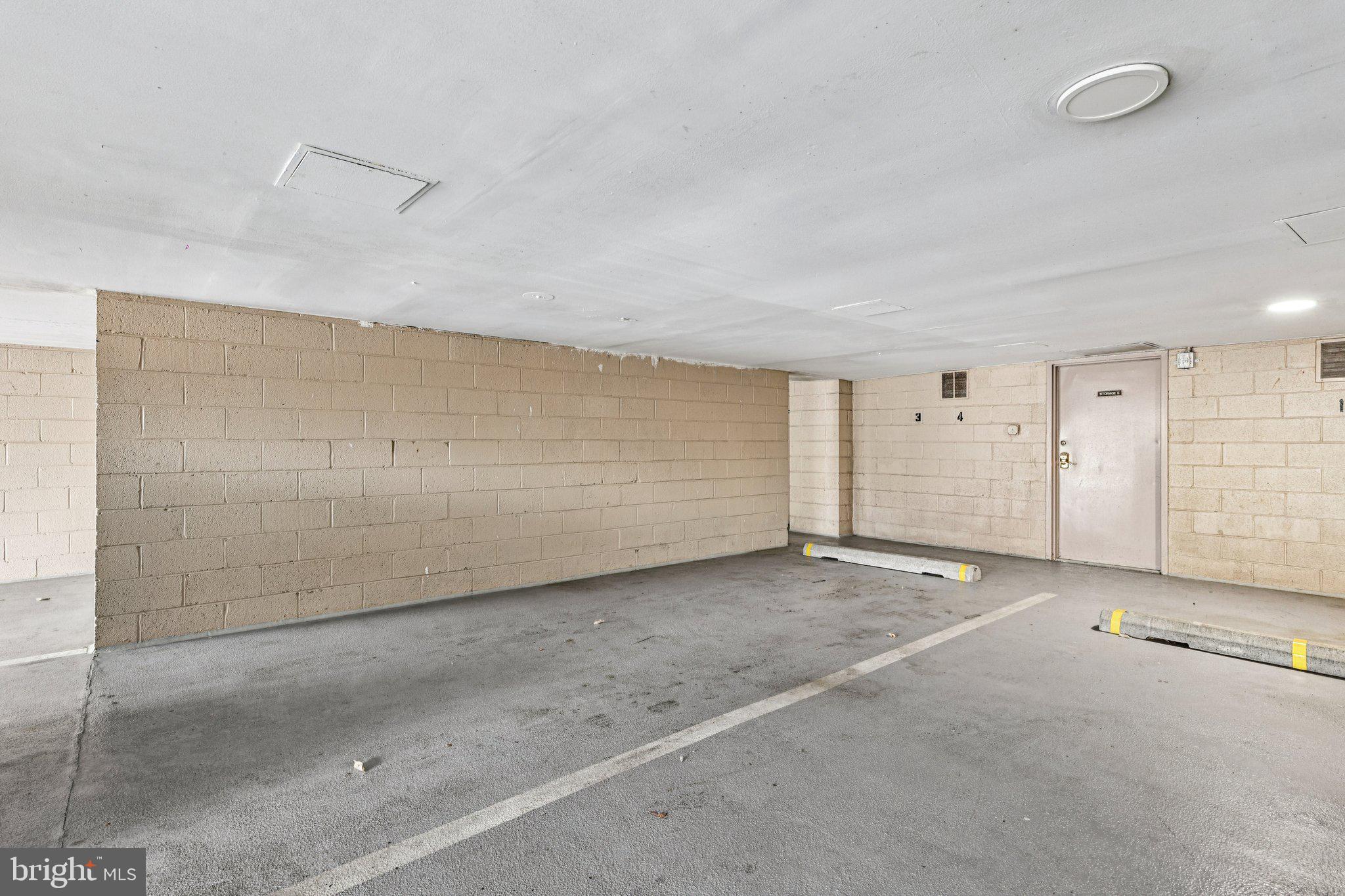 SUMNER VILLAGE - Residential