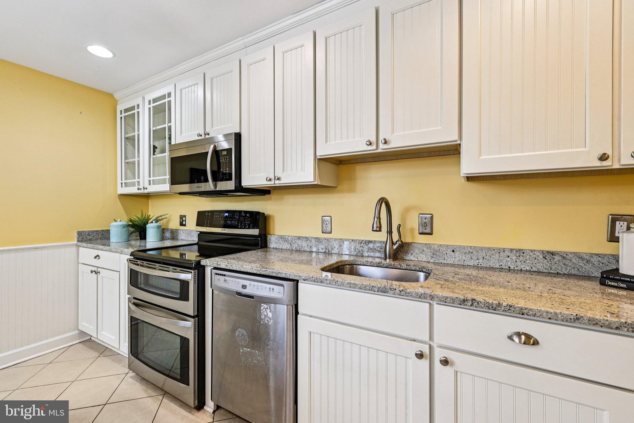 SUMNER VILLAGE - Residential