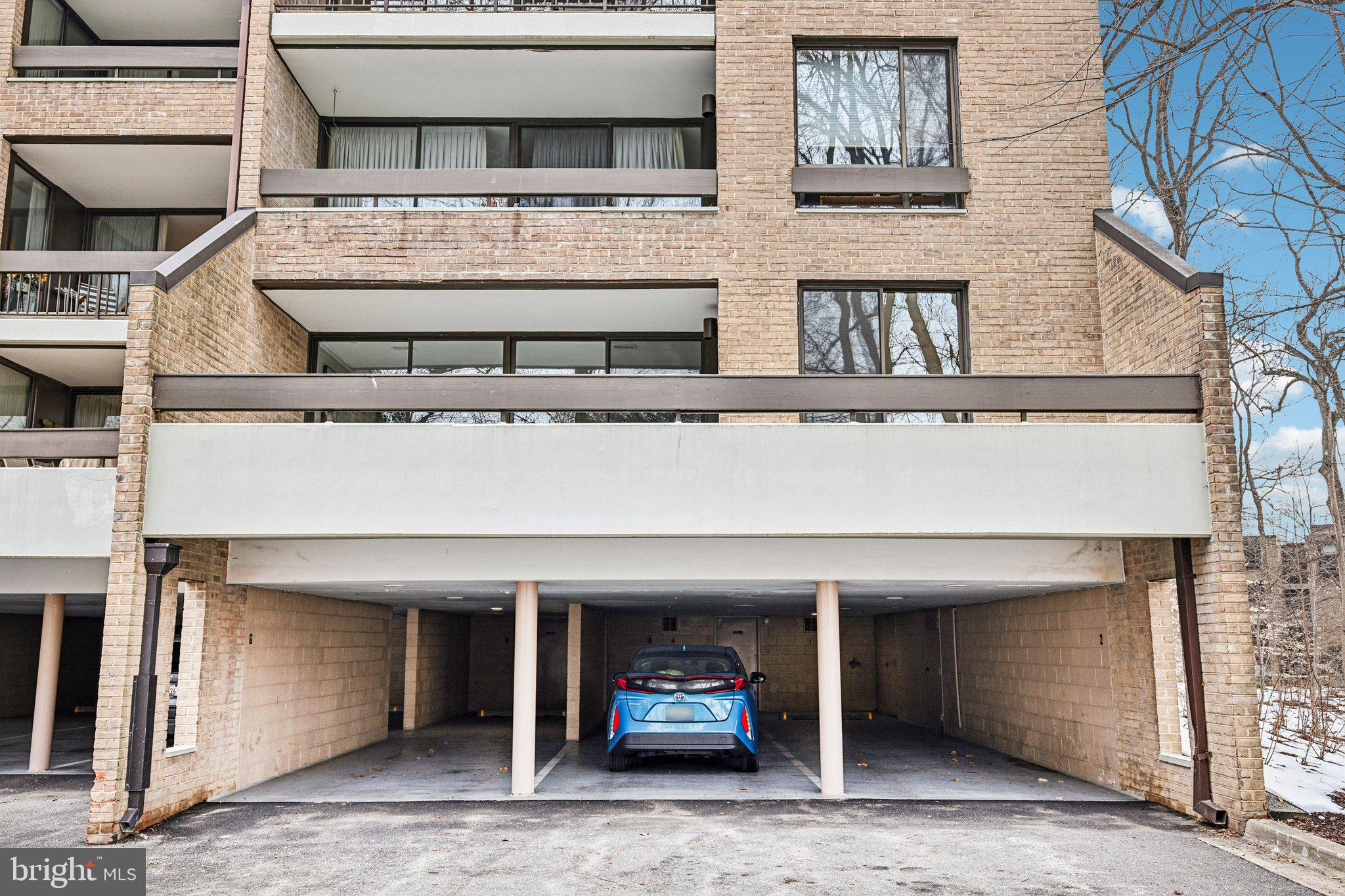 SUMNER VILLAGE - Residential