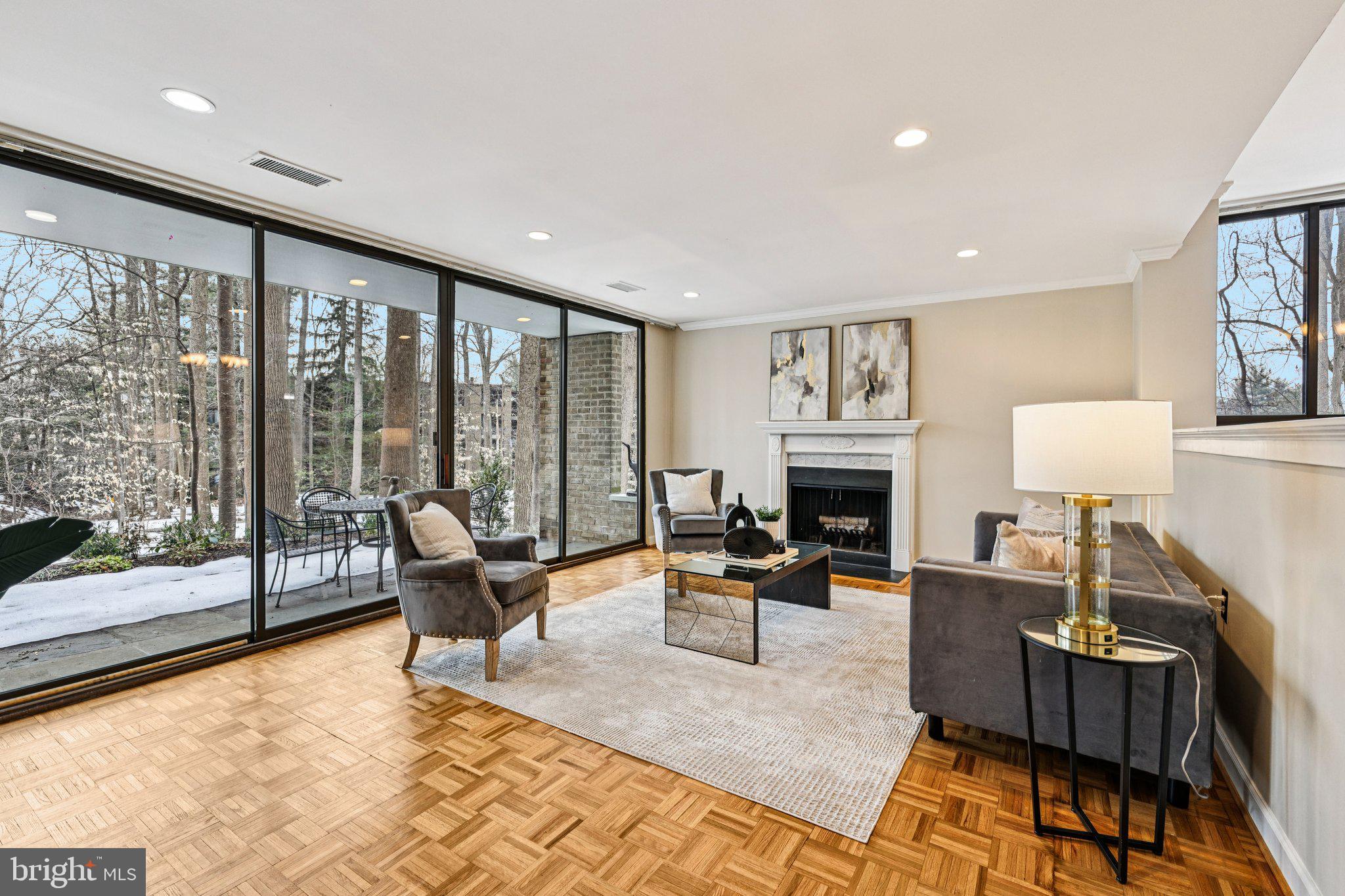 SUMNER VILLAGE - Residential