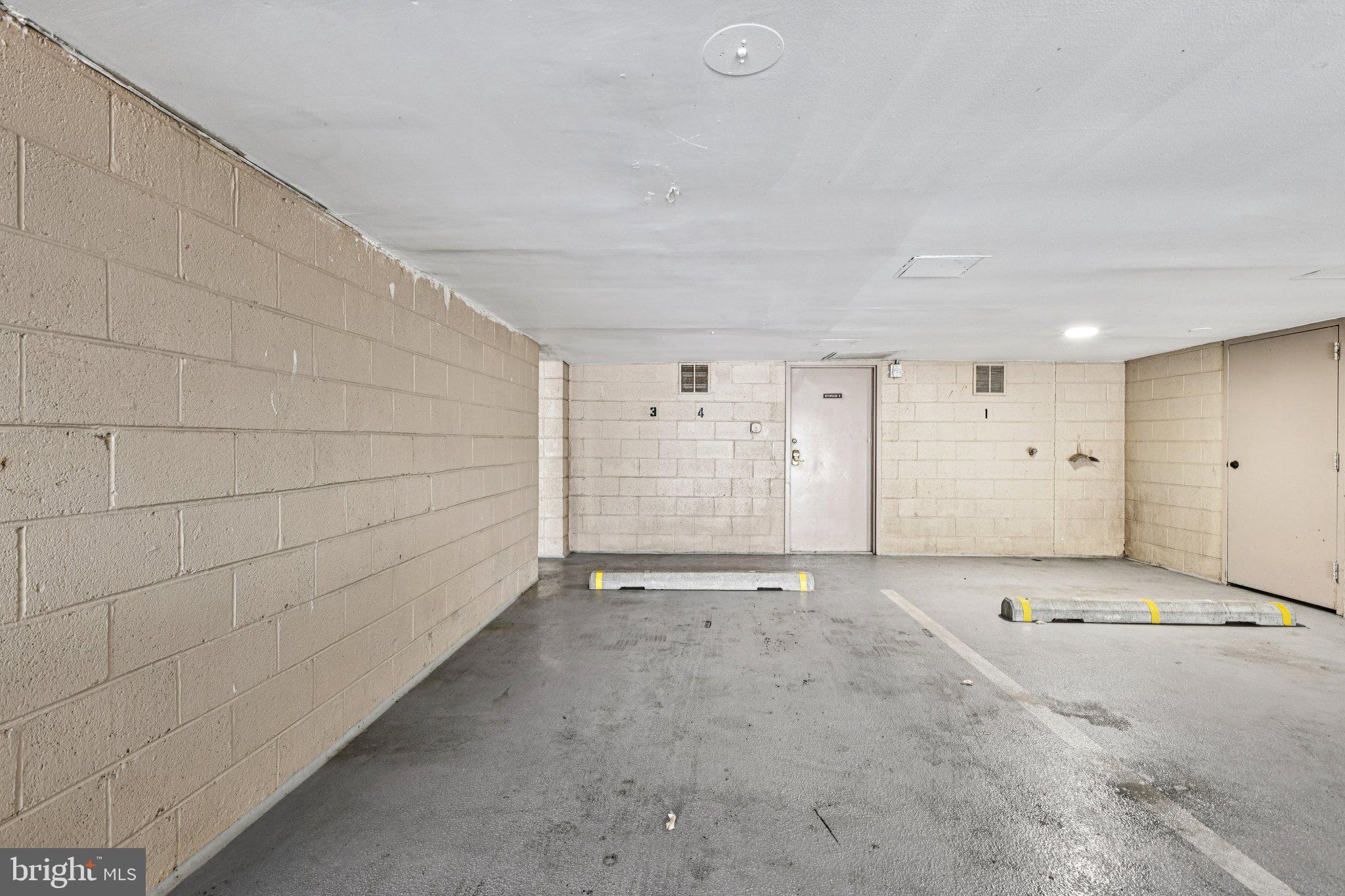 SUMNER VILLAGE - Residential