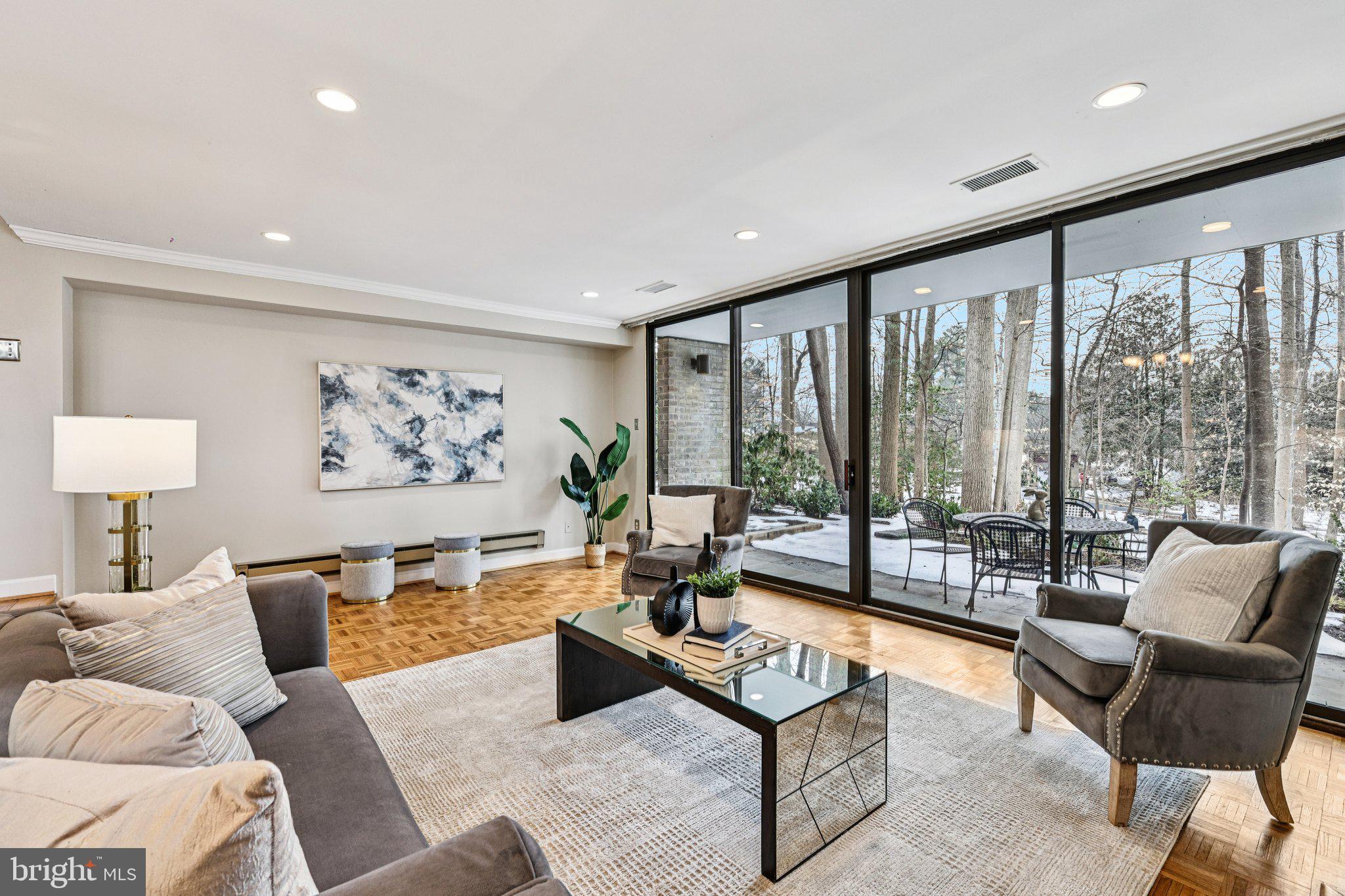 SUMNER VILLAGE - Residential