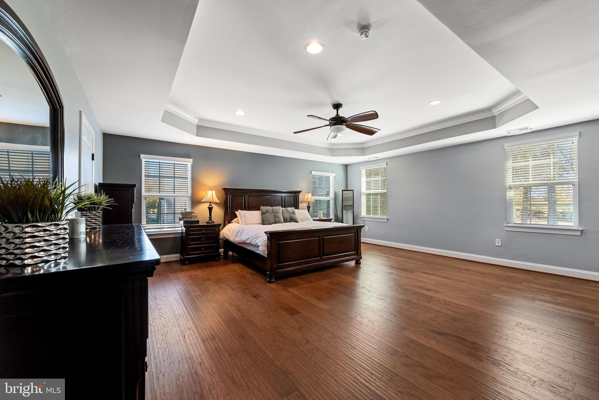 15511 HILLVIEW COURT