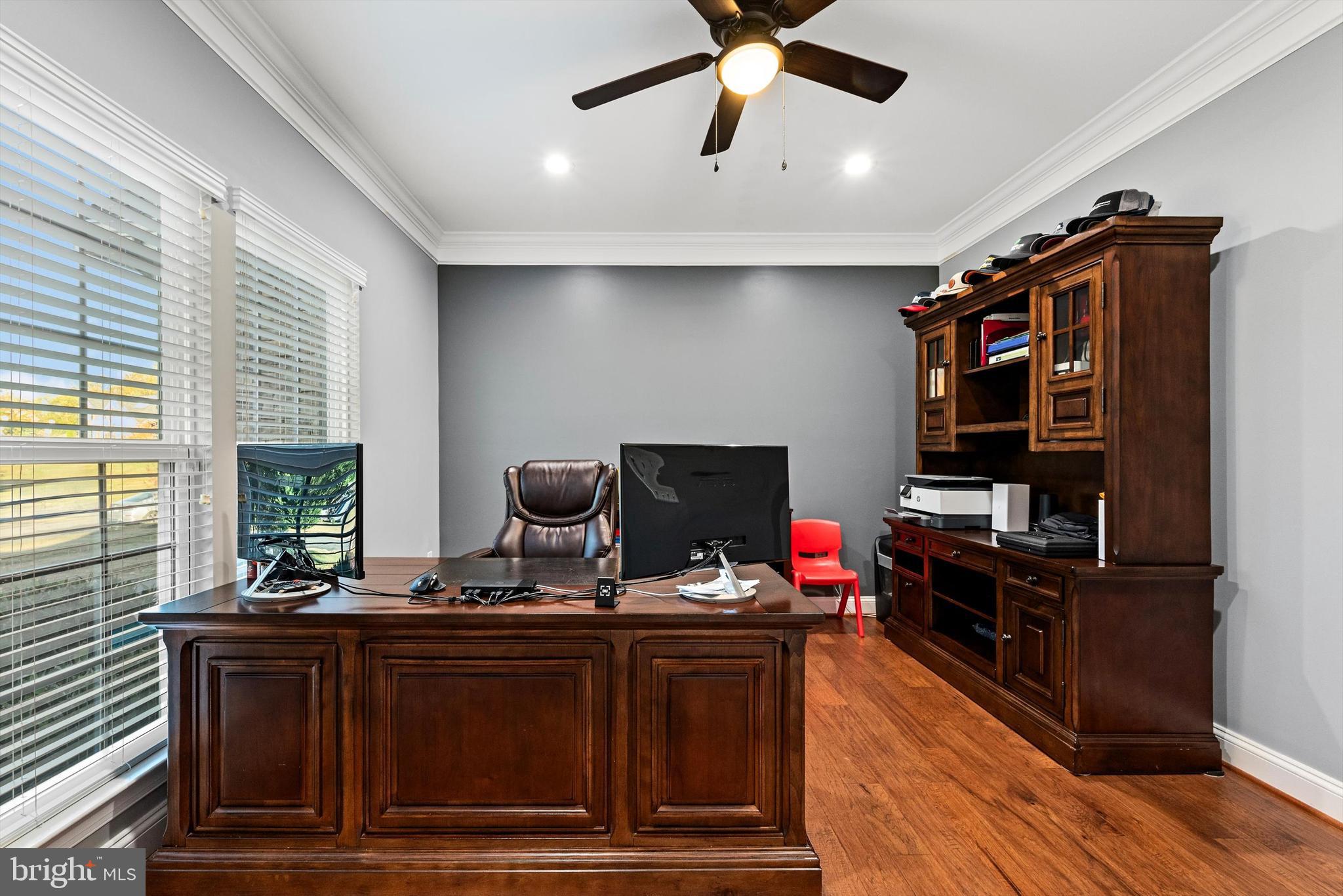 MADISON GROVE - Residential